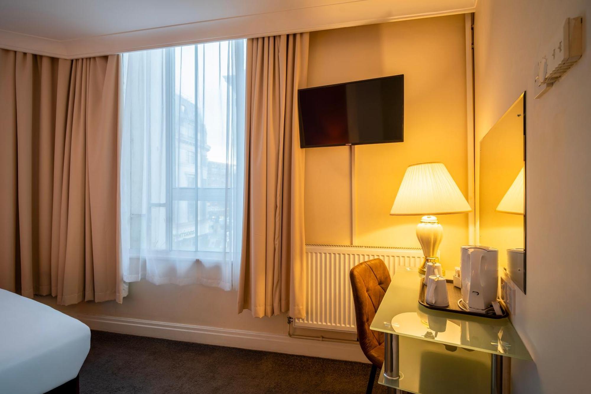 Double Room,1642308255:JPEG