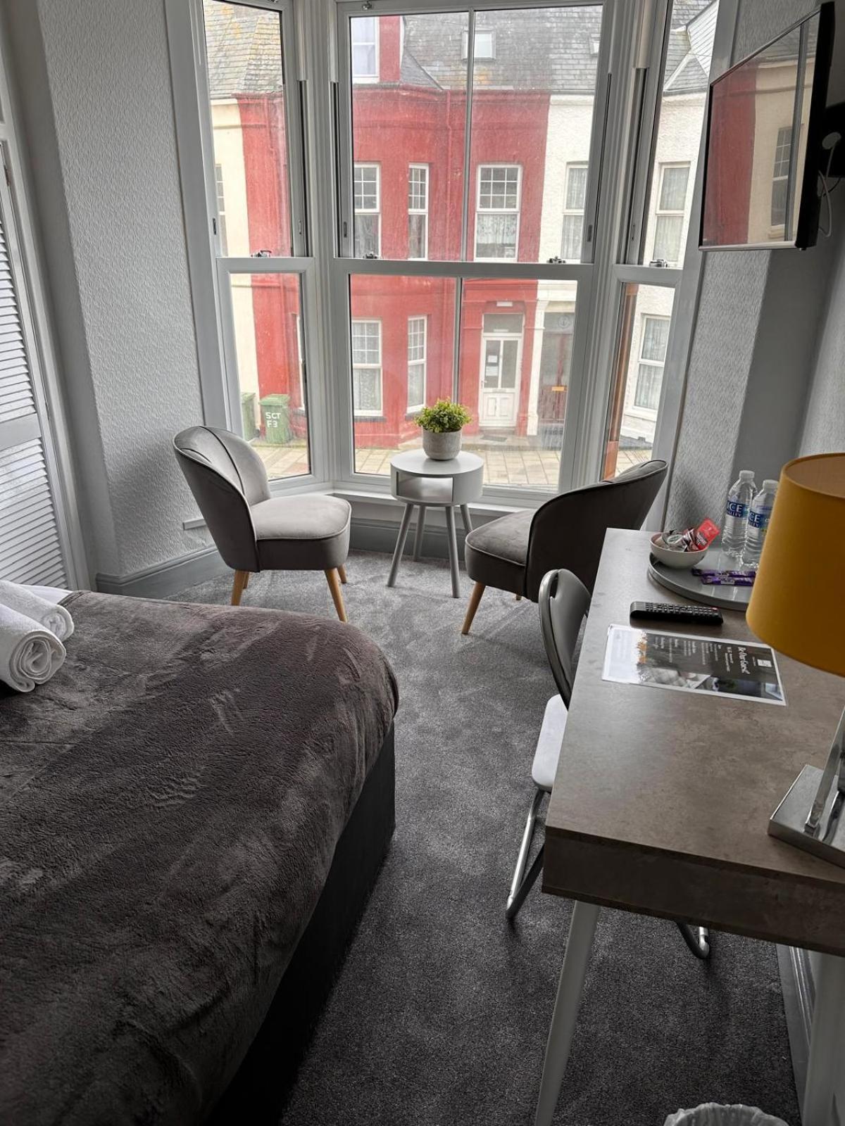 Double Room with Shared Bathroom