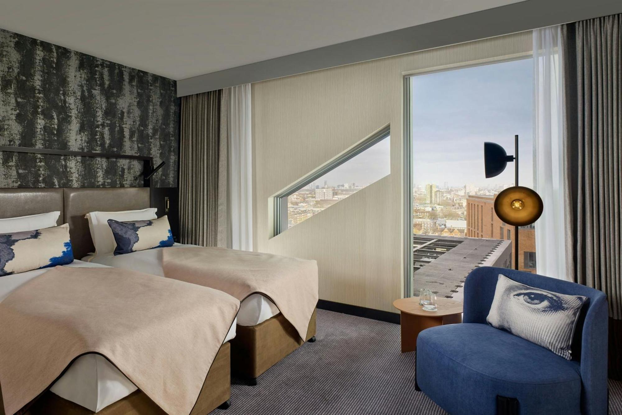 Sky High Twin Room Skyline View