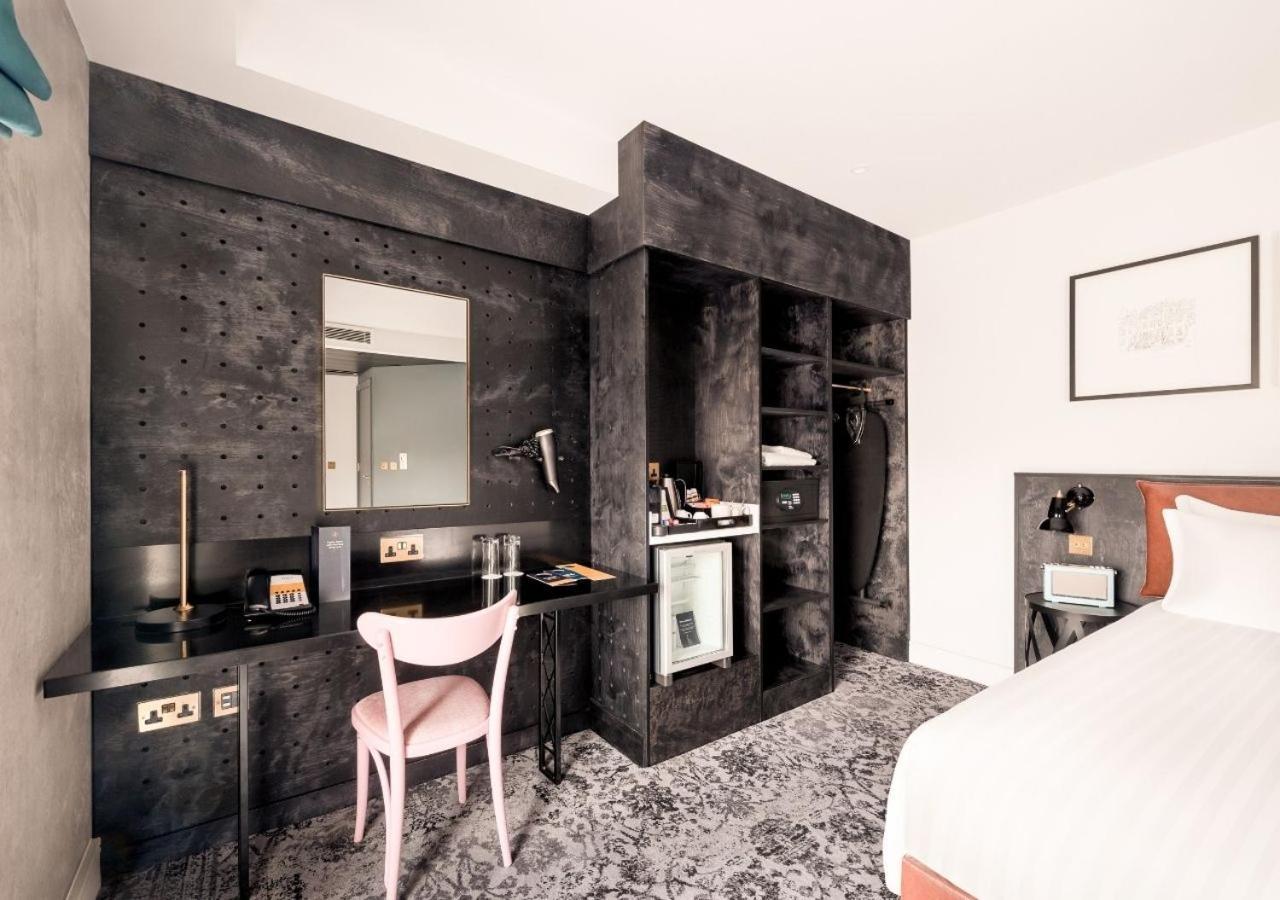 Standard Twin Room Two Twin Beds