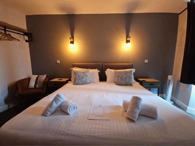 Deluxe King Room