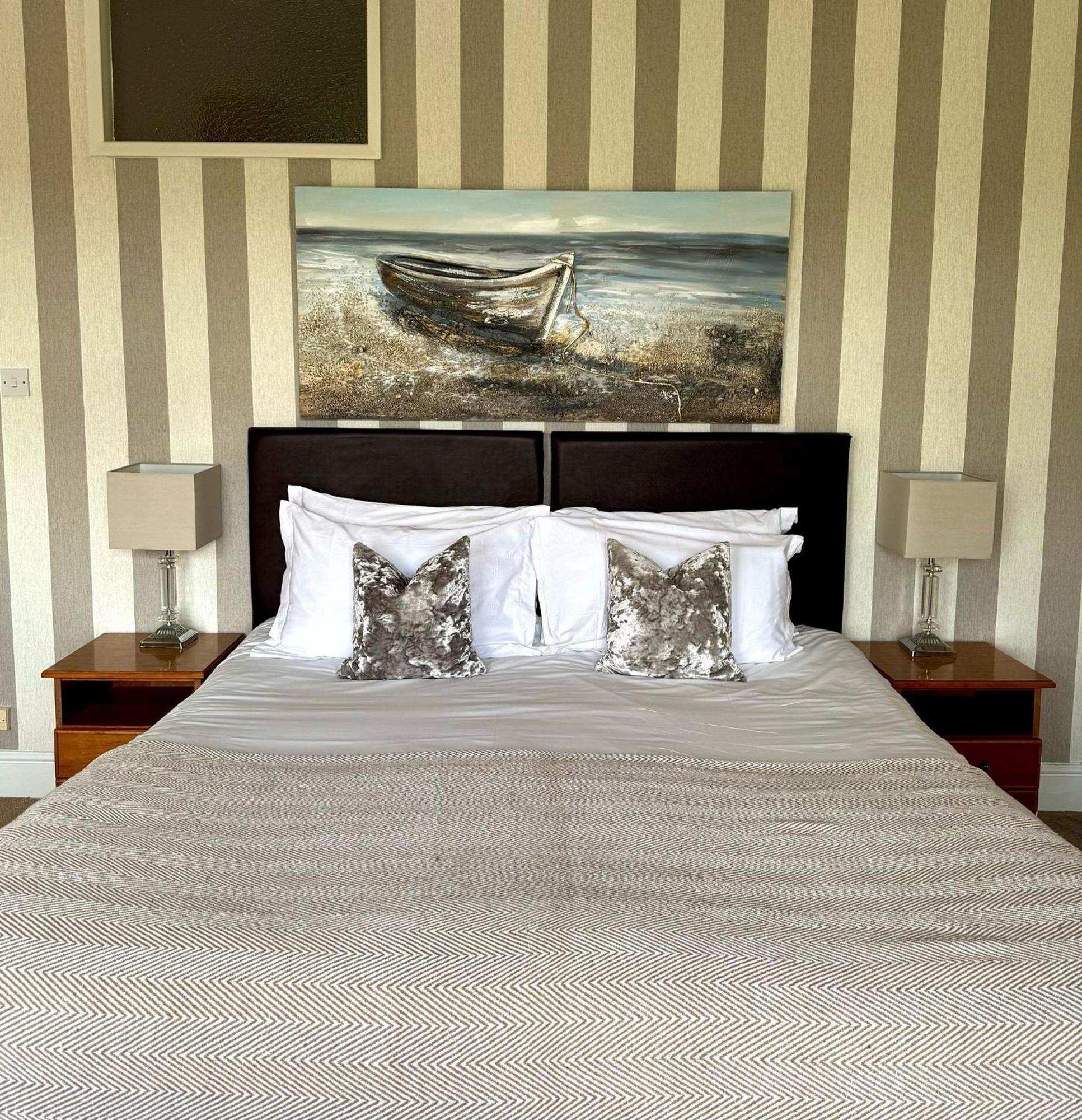 Superior King Room,1653534612:JPEG