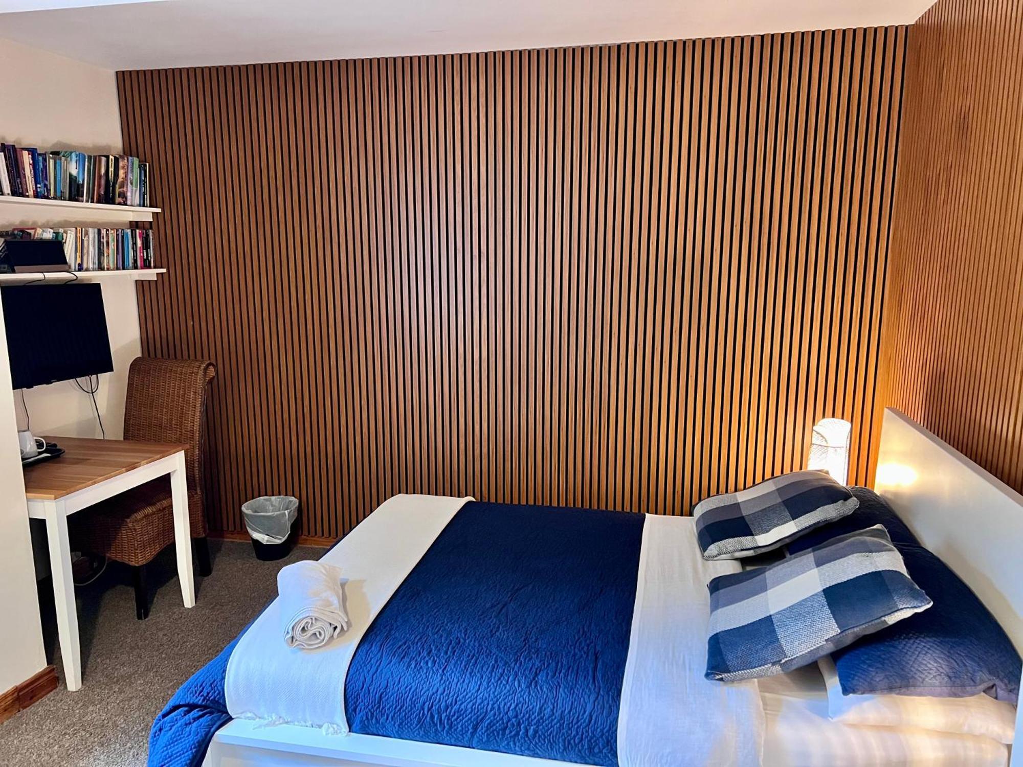 Deluxe Double Room Bath
