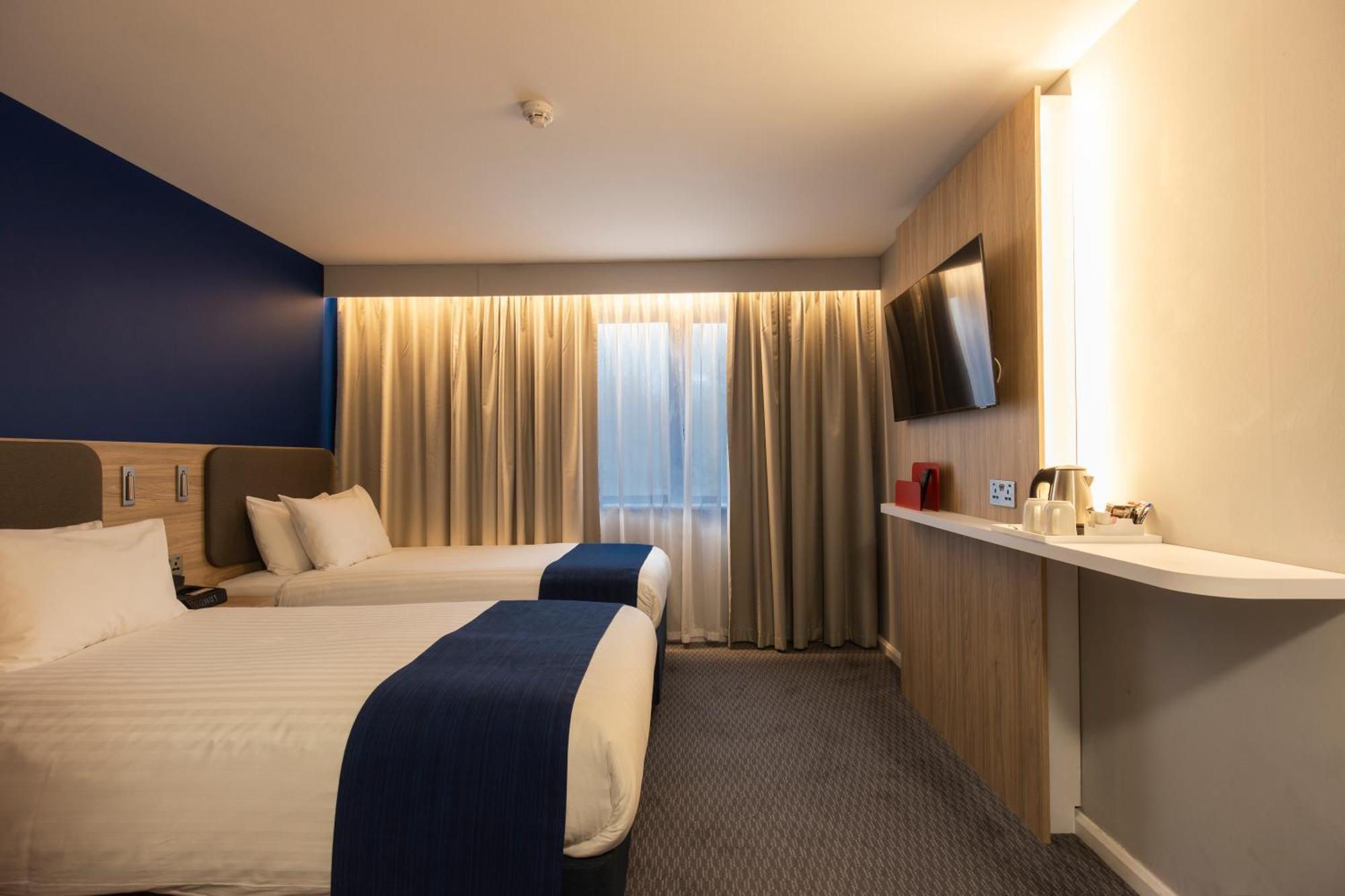 Standard Twin Room Hot