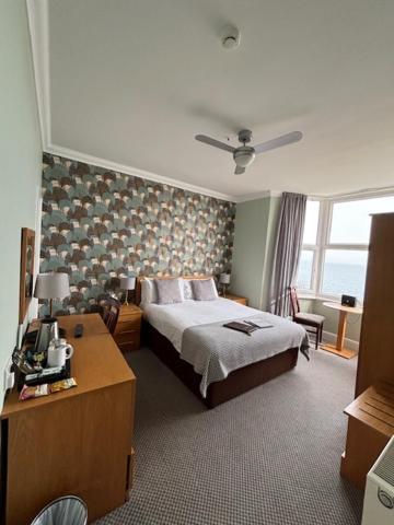 Double Room Bay View