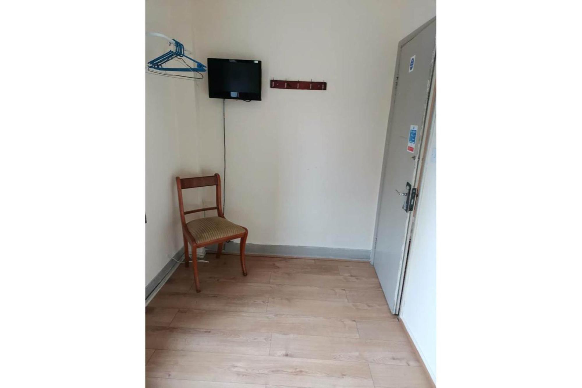 Standard Single Room with Shared Bathroom