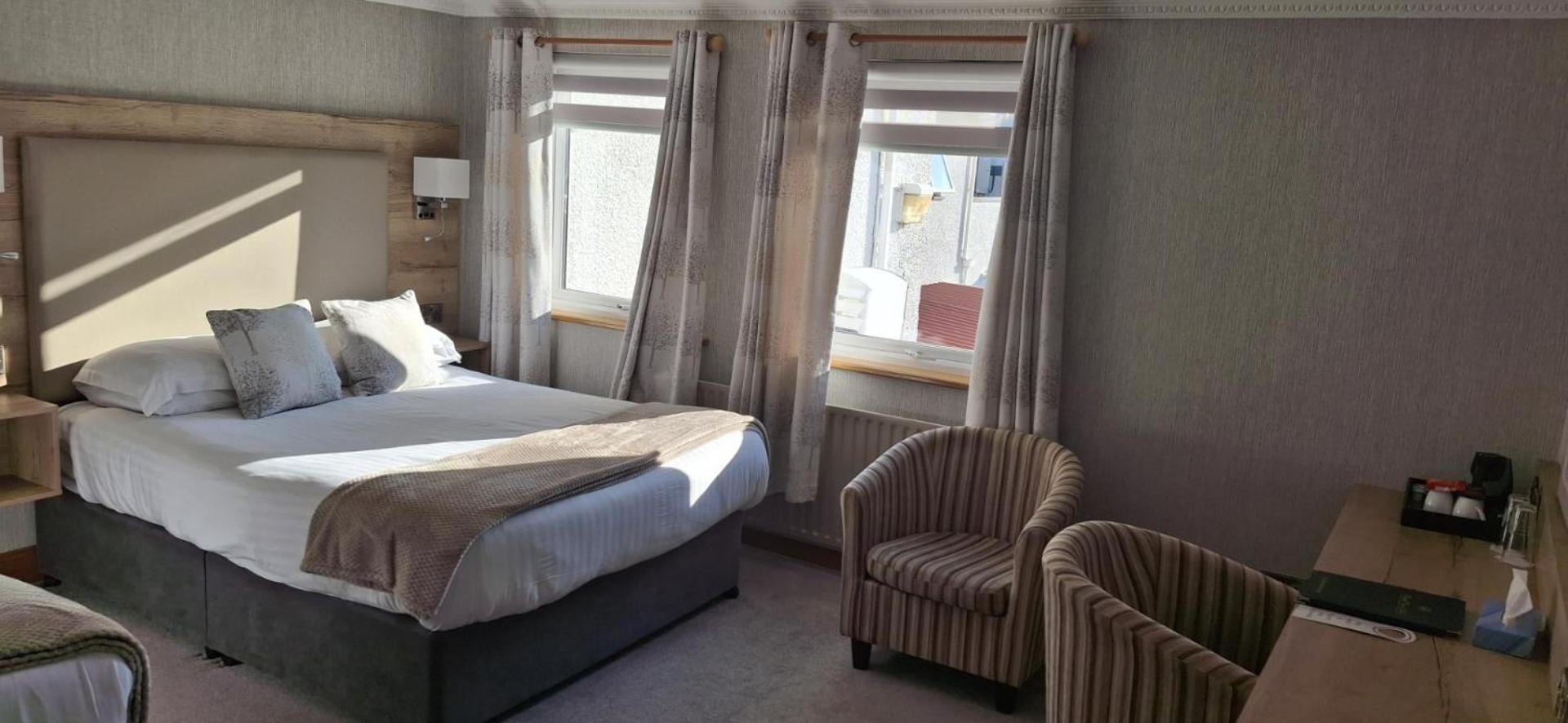 Deluxe Double or Twin Room
