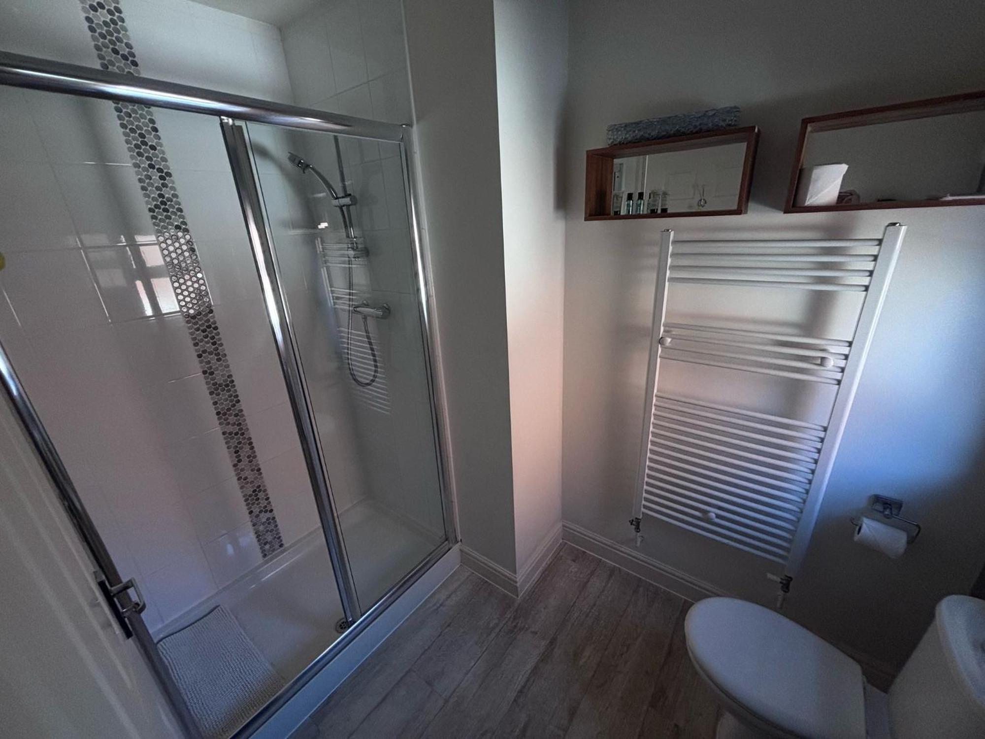 Double or Twin Room Private Bathroom