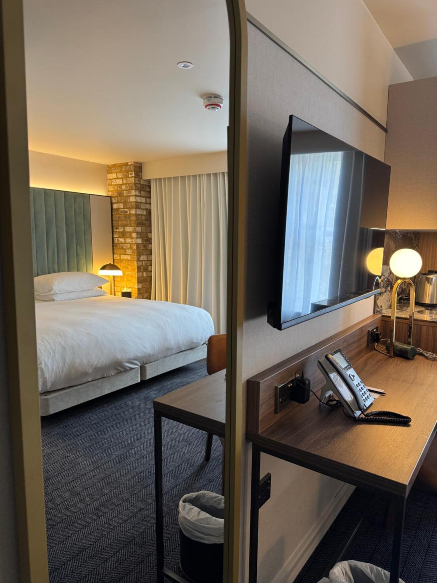 Supreme room