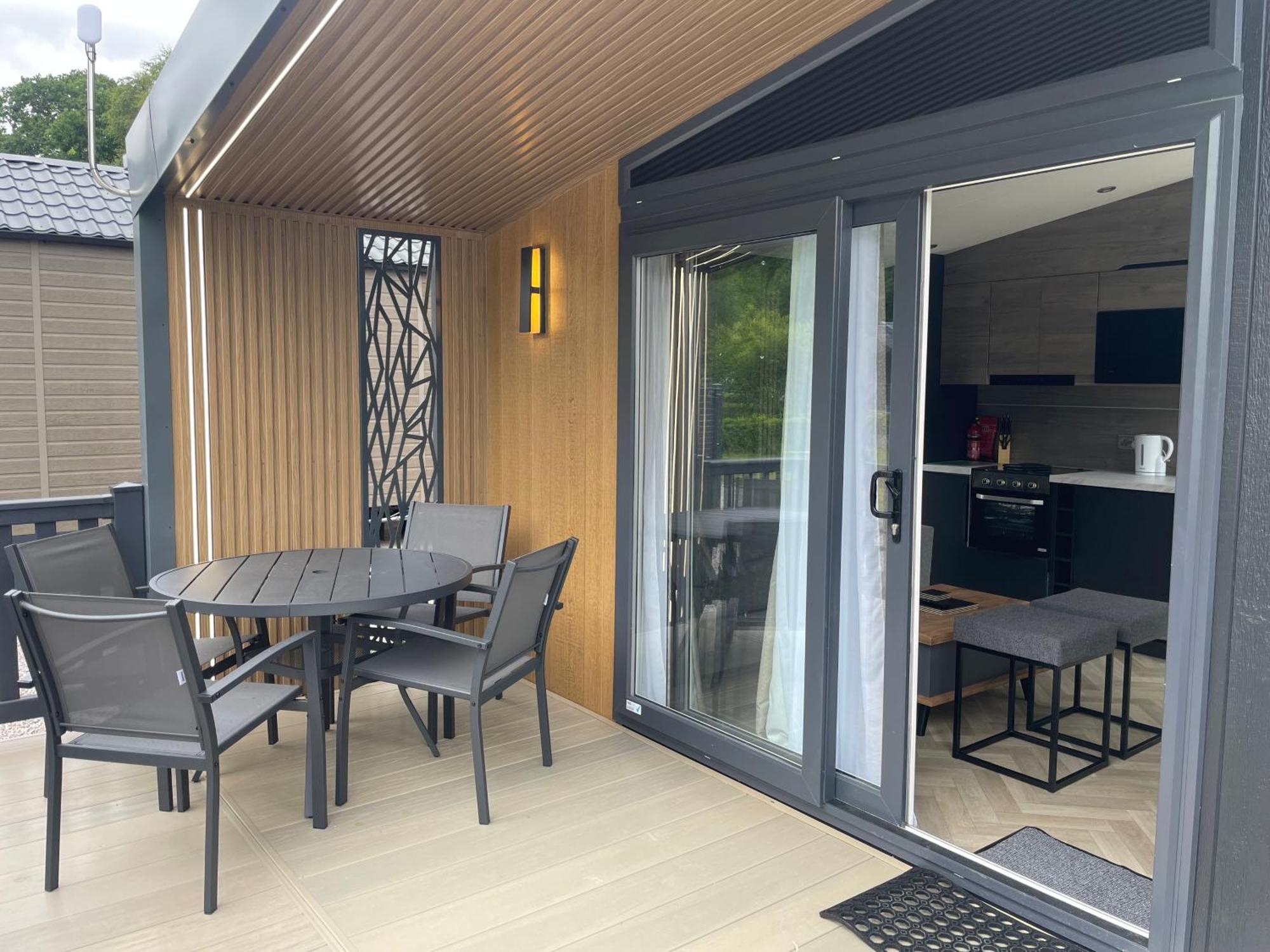 Hideaway Pod No Pets