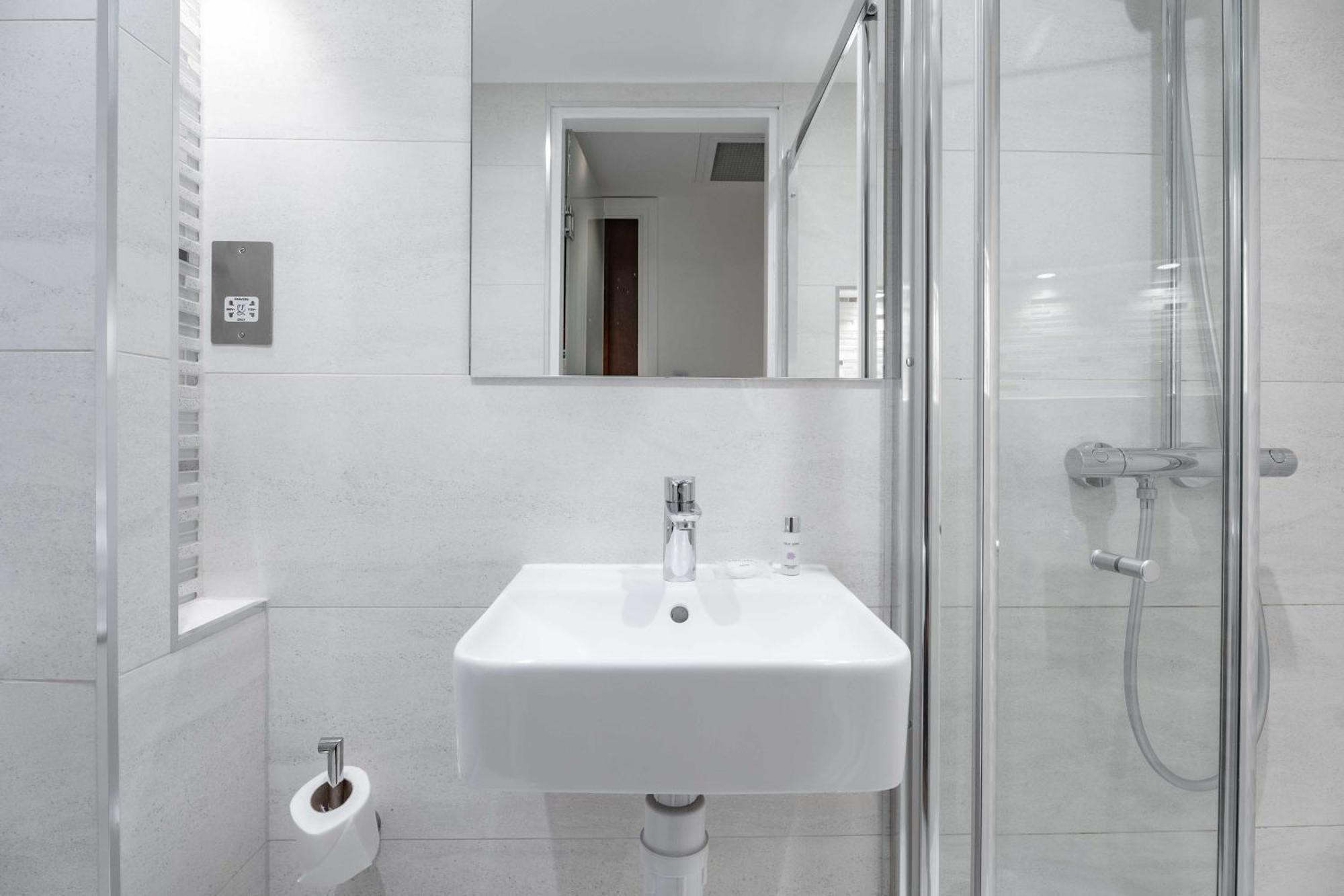 Superior Single Room