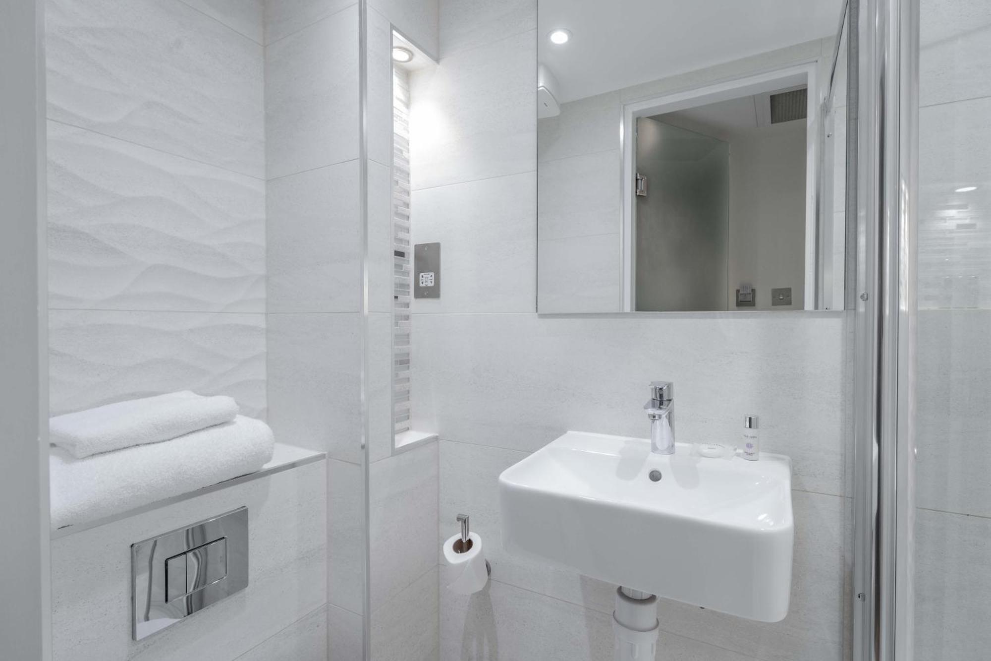 Superior Single Room