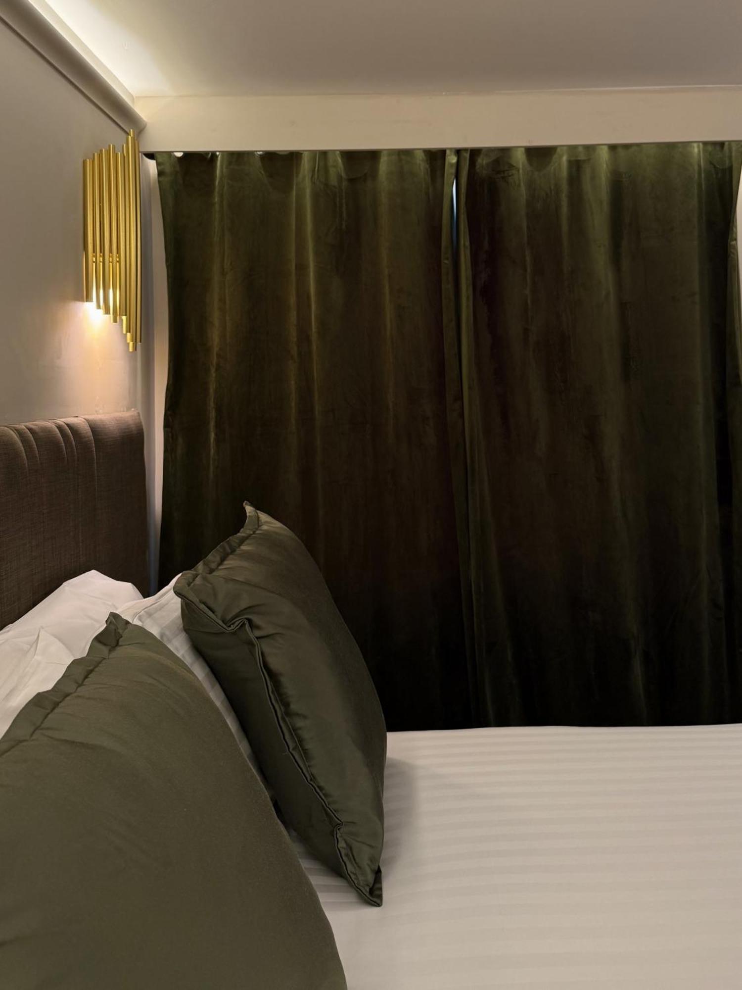 Quarto com Cama King-size