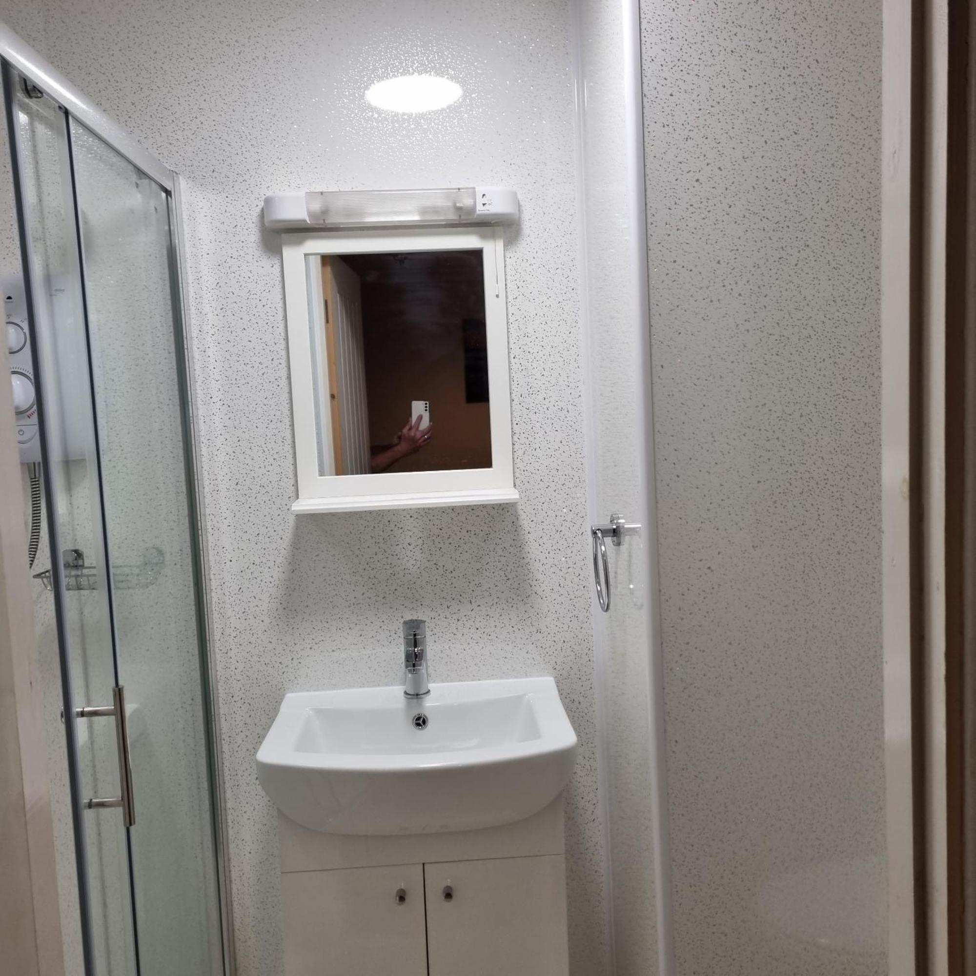 Double Room Private Bathroom