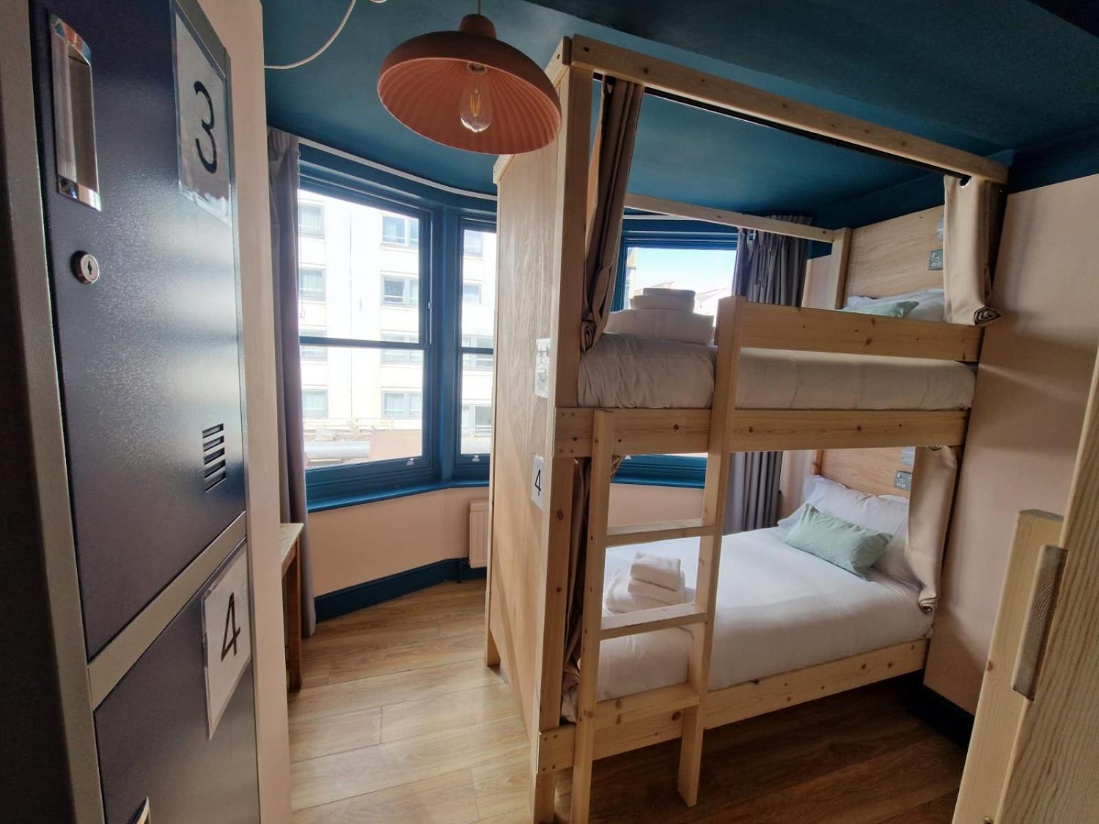 Bed 6-Bed Mixed Shared Dormitory Room