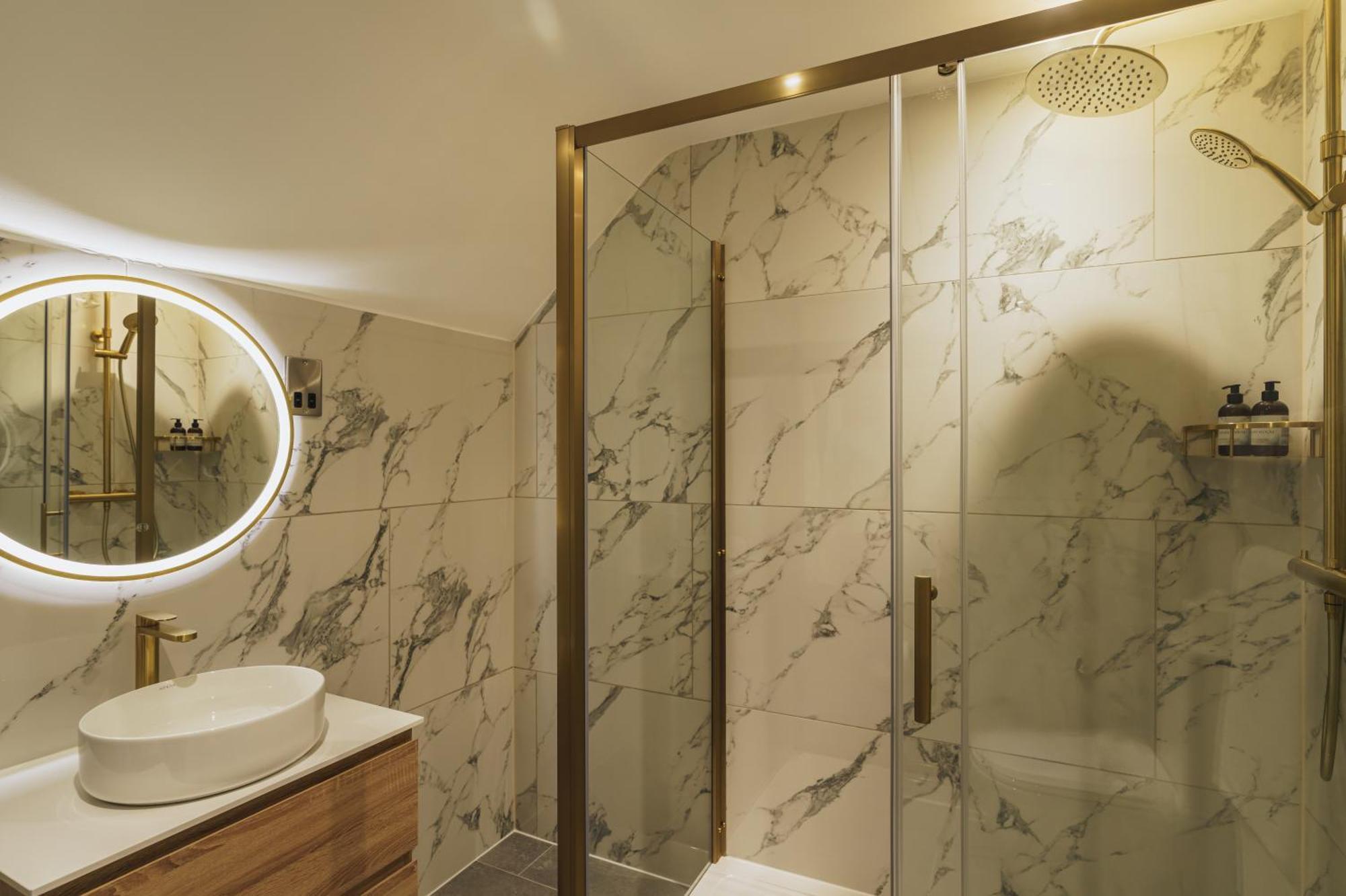 Superior Room - With Partial River View,1704939697:JPEG