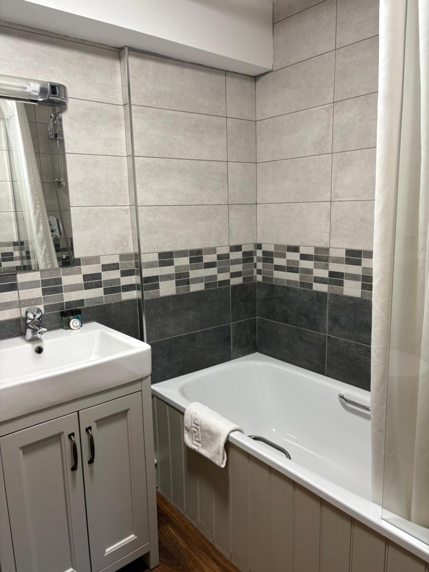 Comfort Twin Room