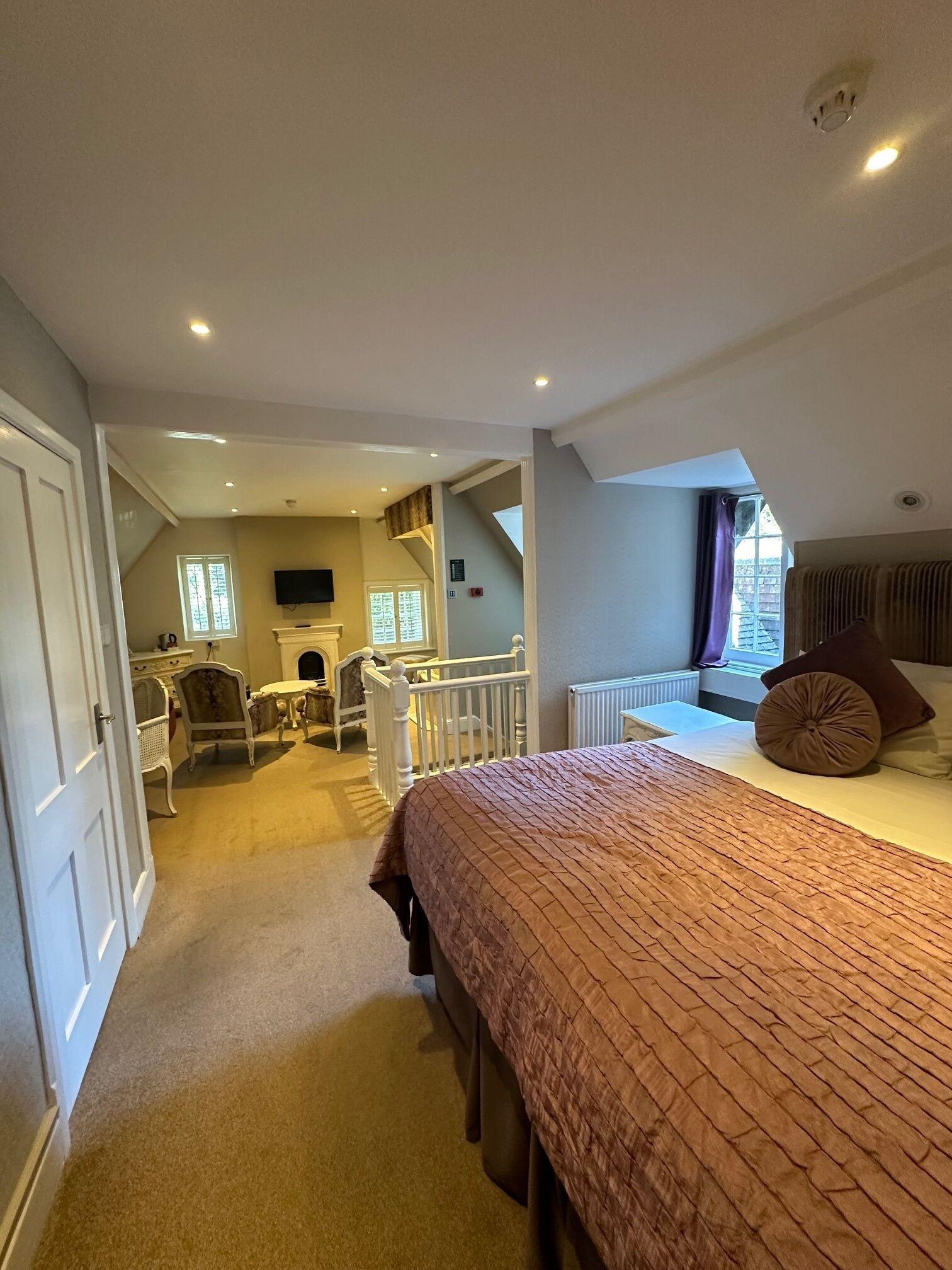 Luxury Suite