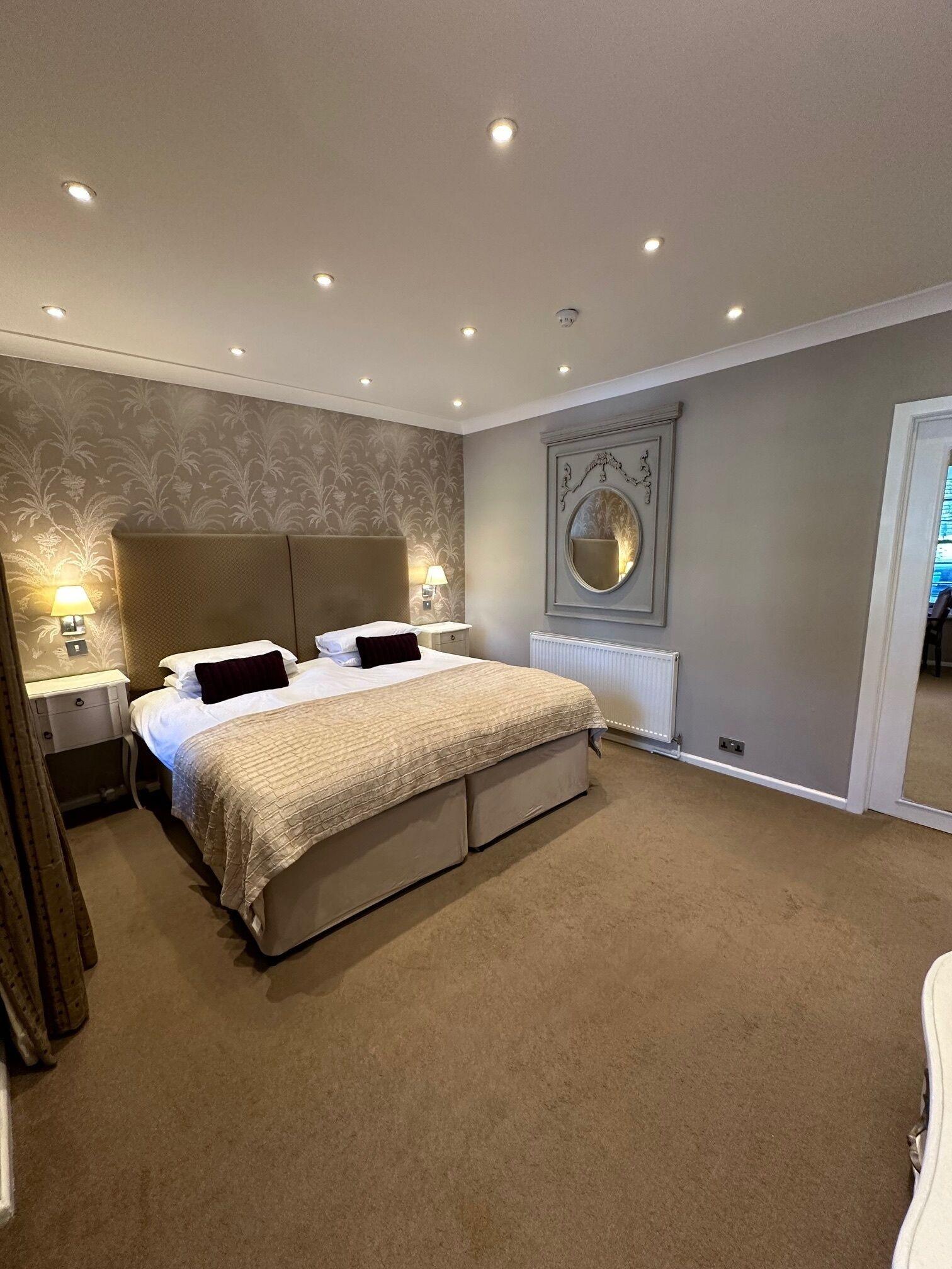 Luxury Suite