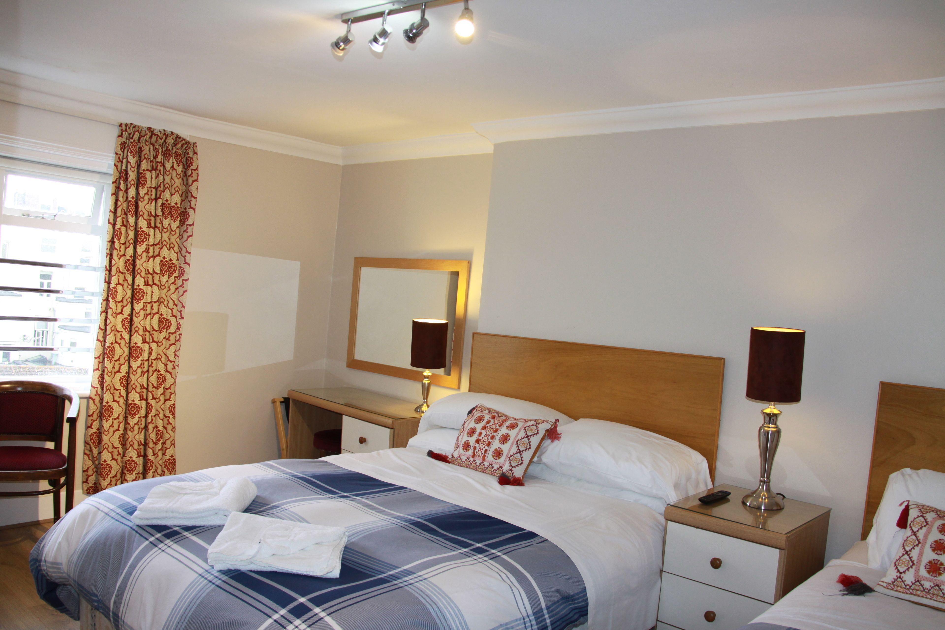 Double Room Private Bathroom