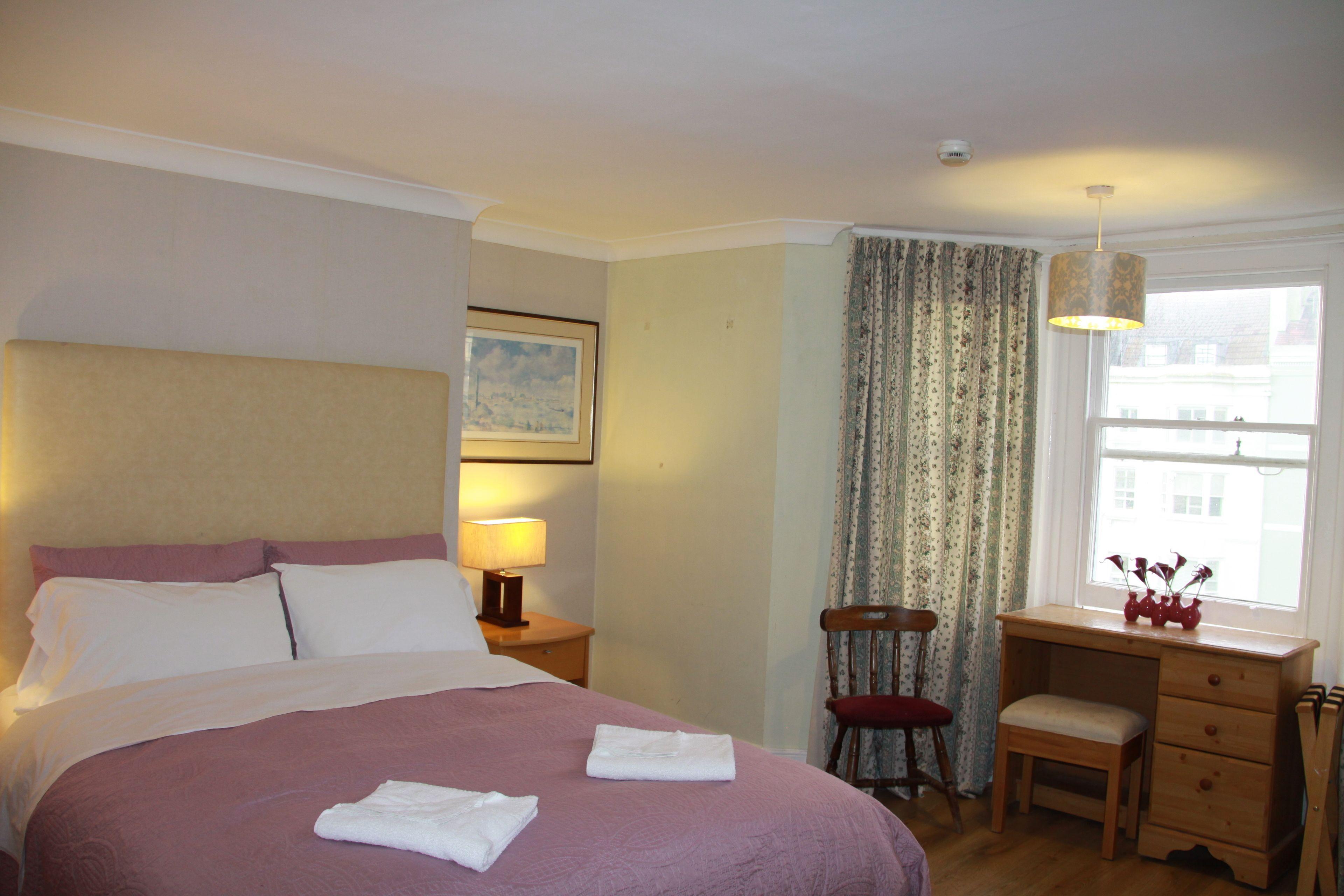 Double Room Private Bathroom