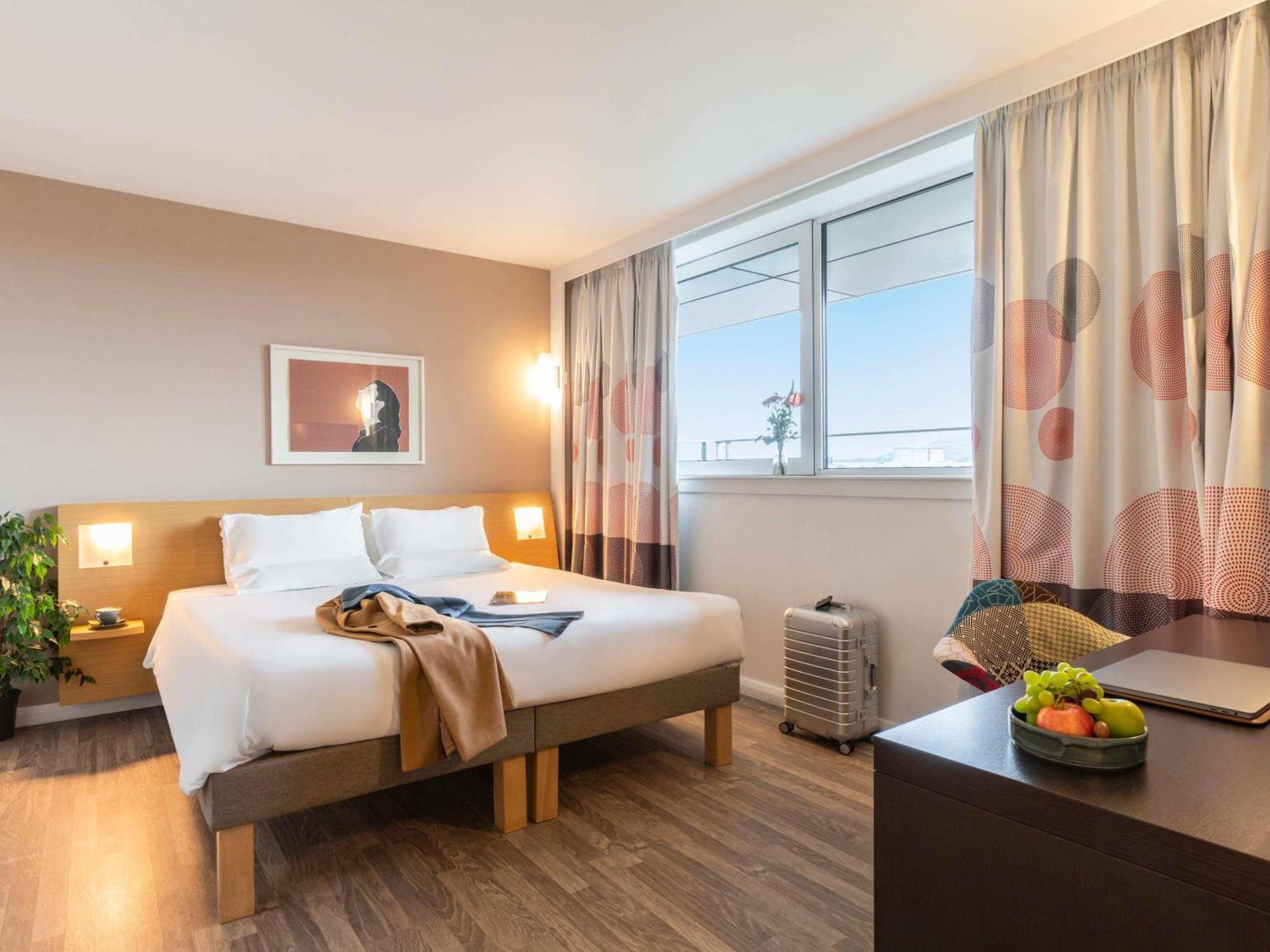 Suite Queen Bed,1716994119:JPEG