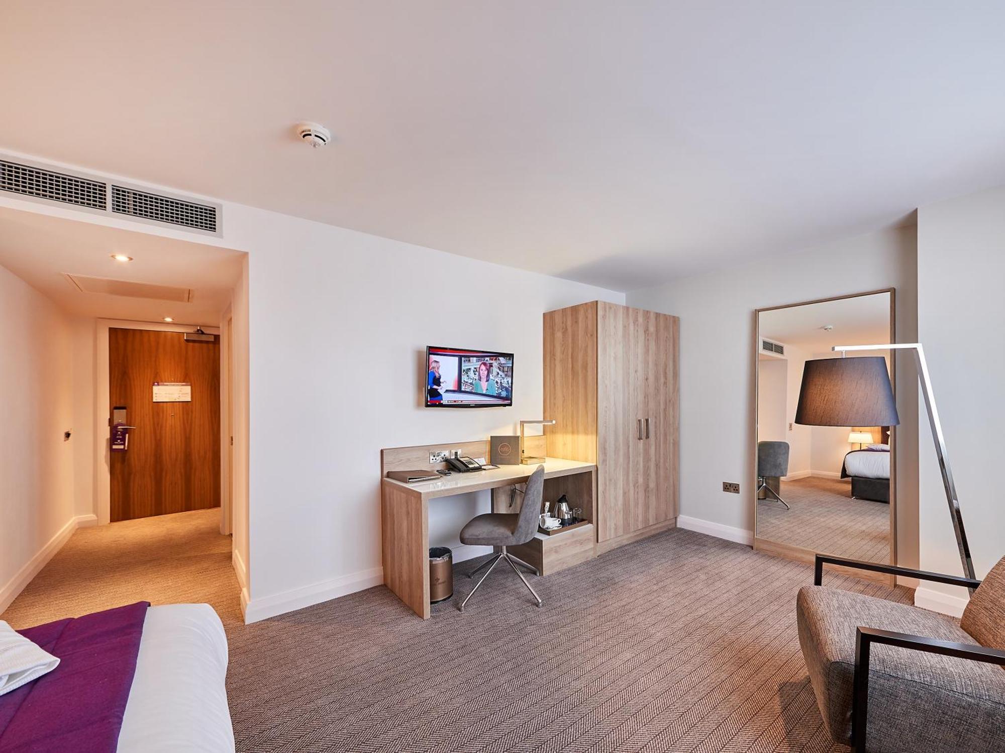 Deluxe Accessible Room