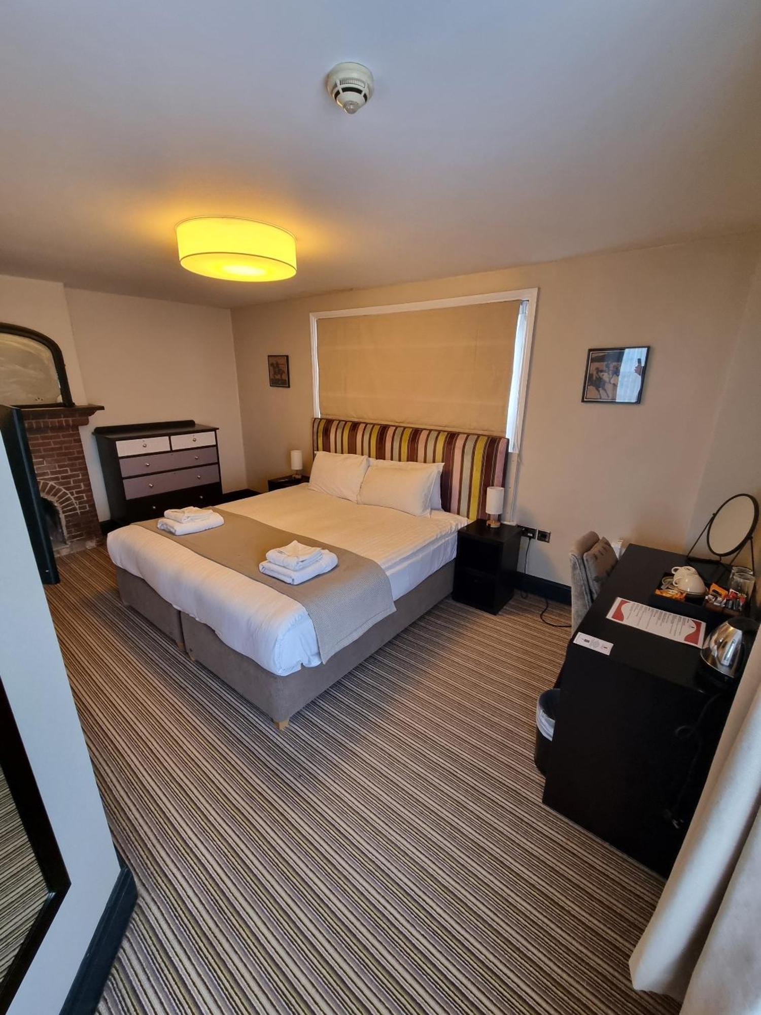 Superior Double Room,1730017512:JPEG