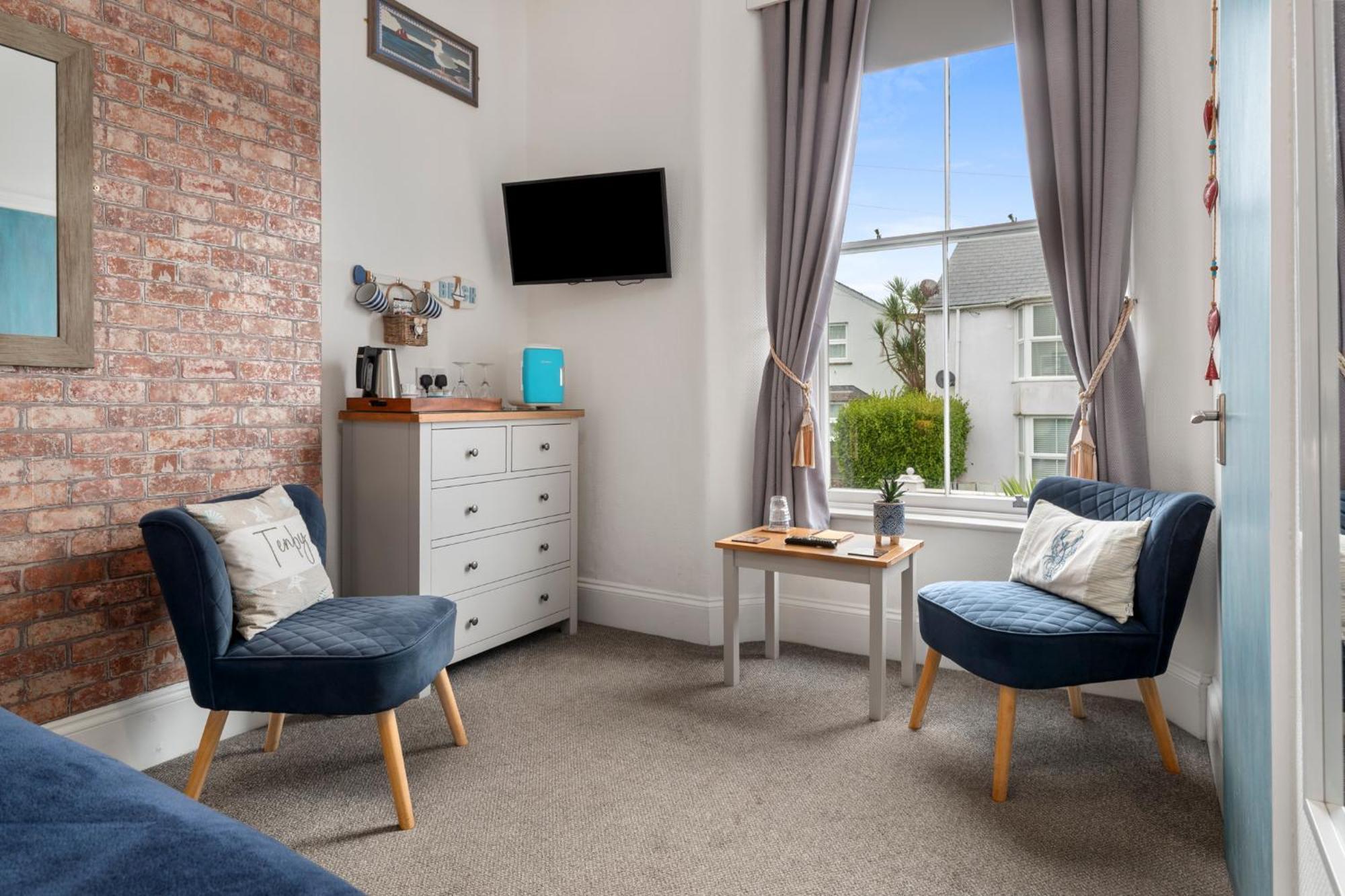 Large King-Size Room