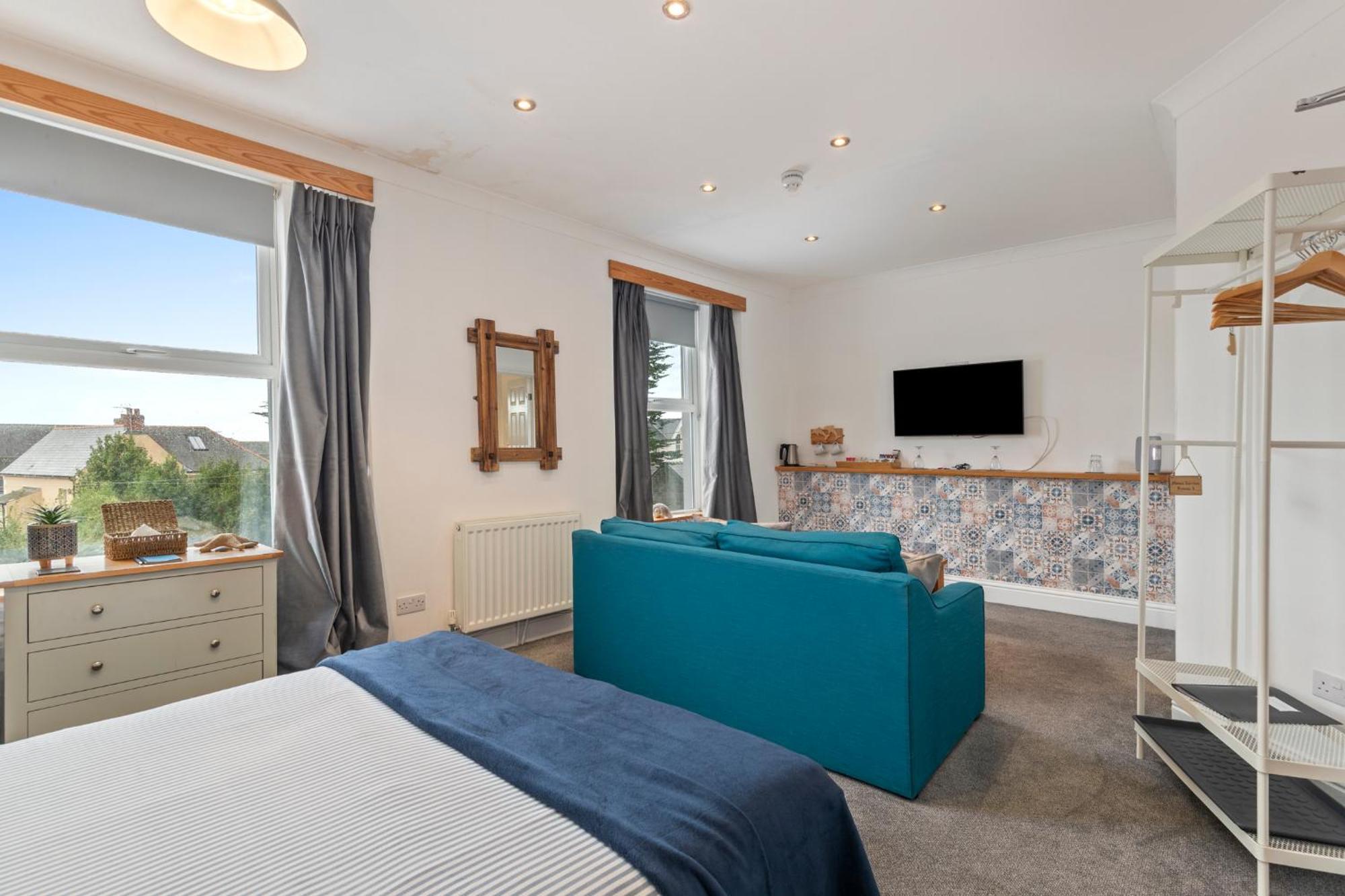 Luxury King Room