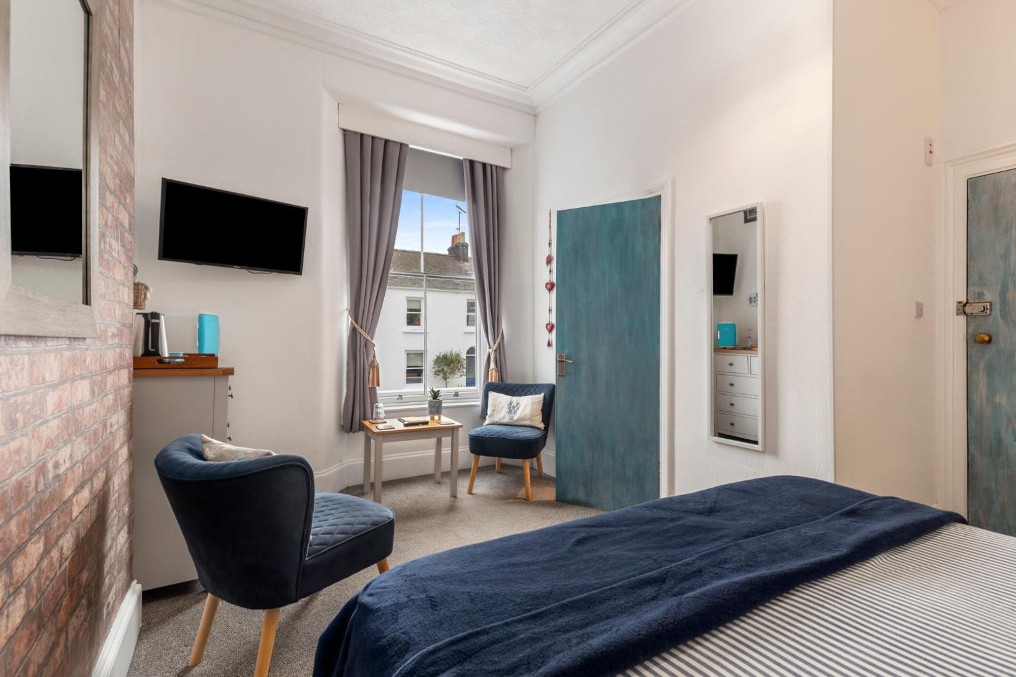 Large King-Size Room