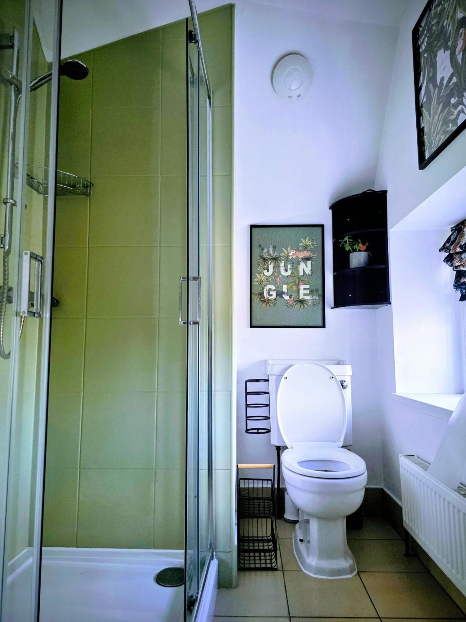 Apartment Shower