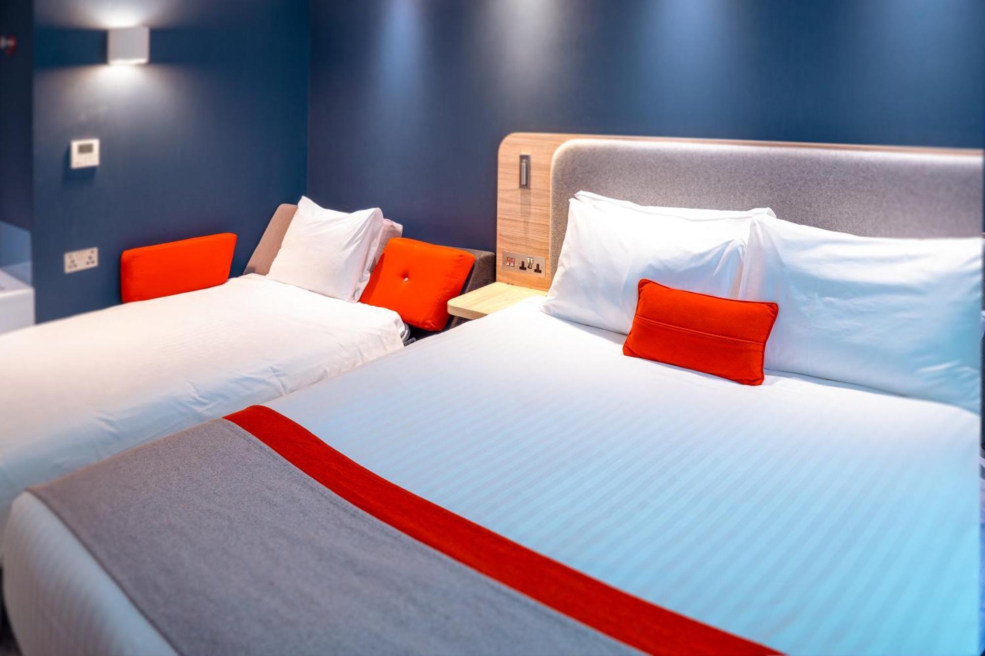 Standard Double Room Sofa Bed Hot