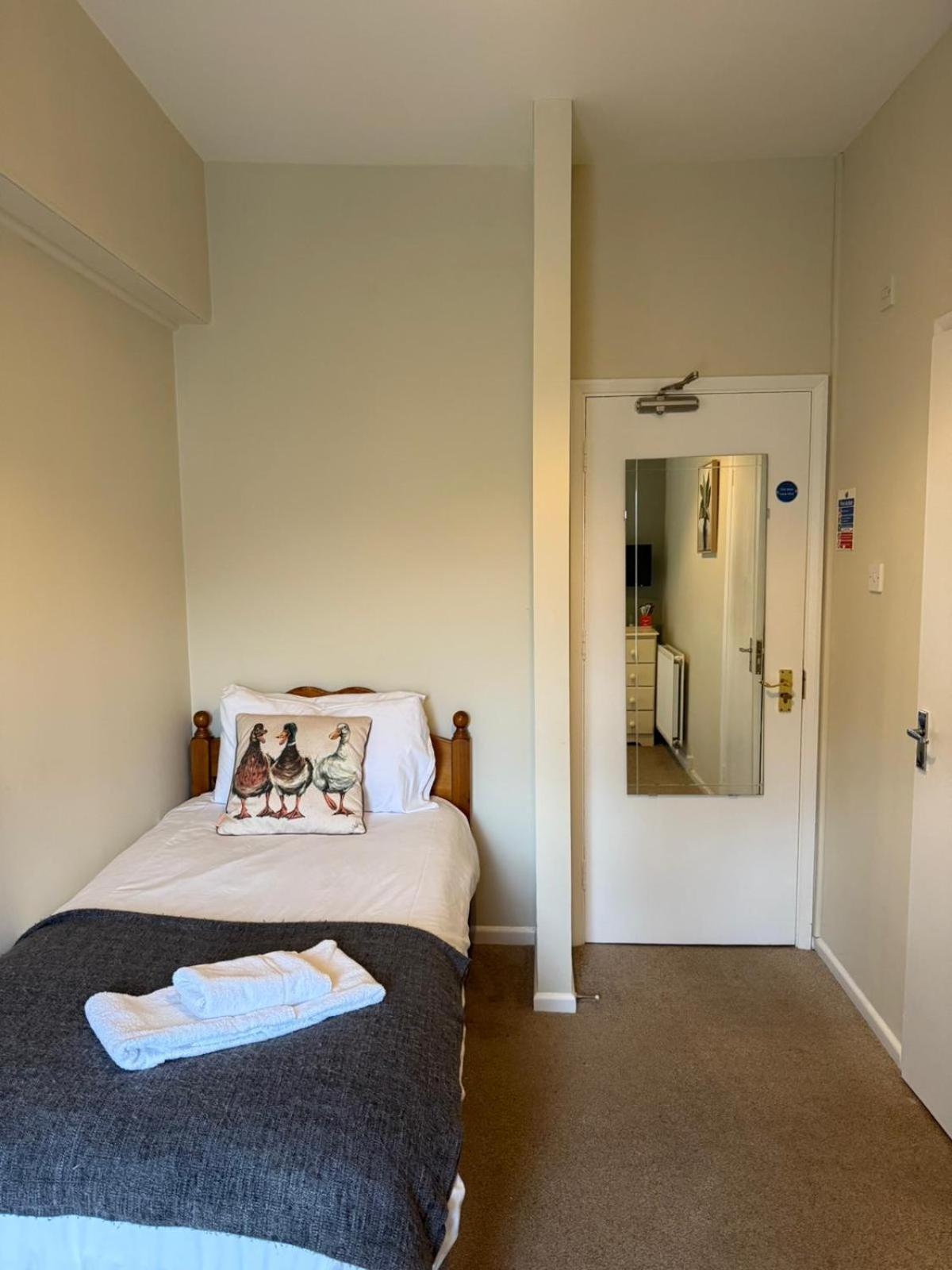 Single Room with Shower