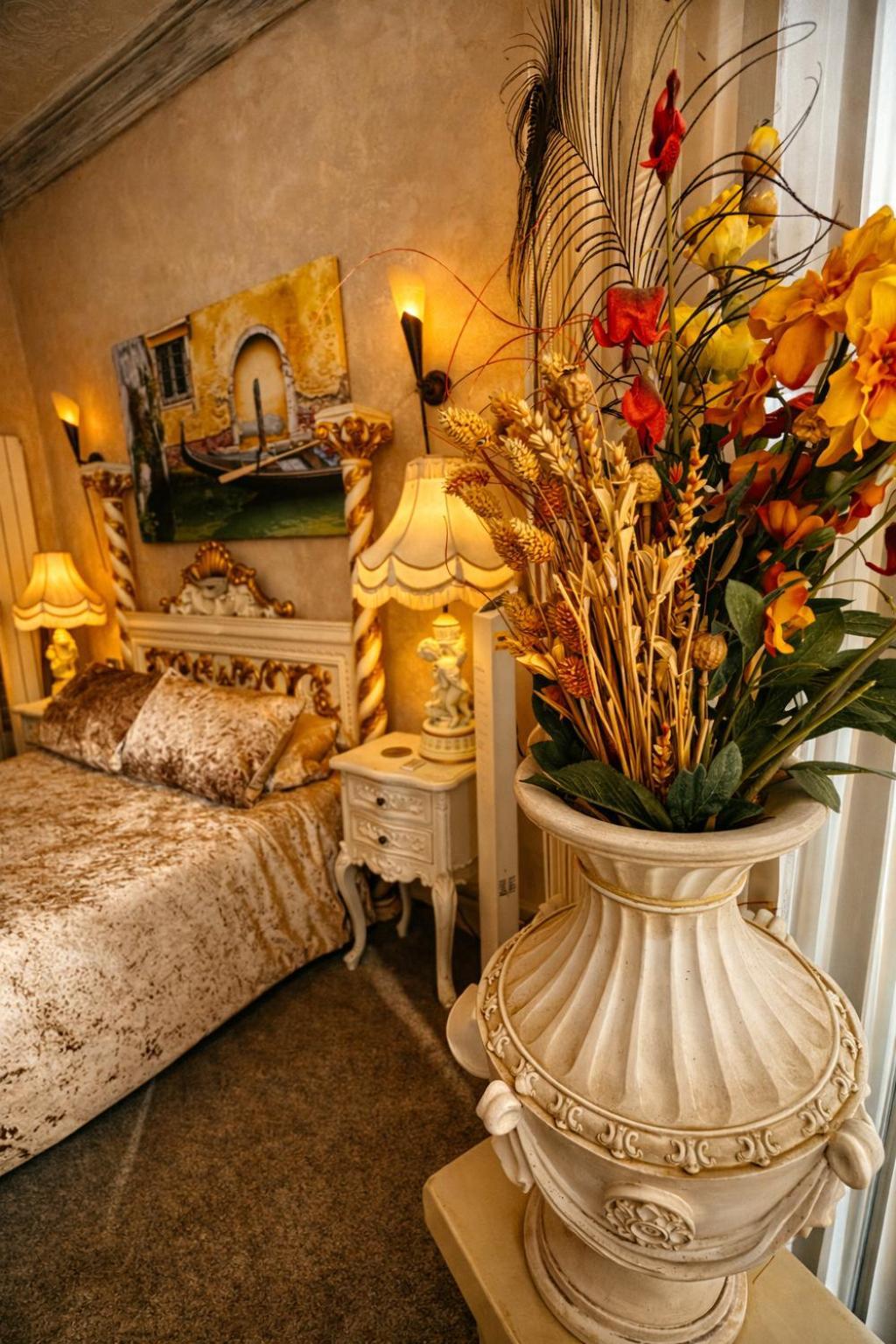 Venetian Suite