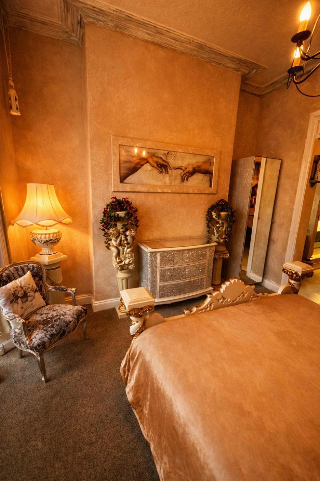 Venetian Suite