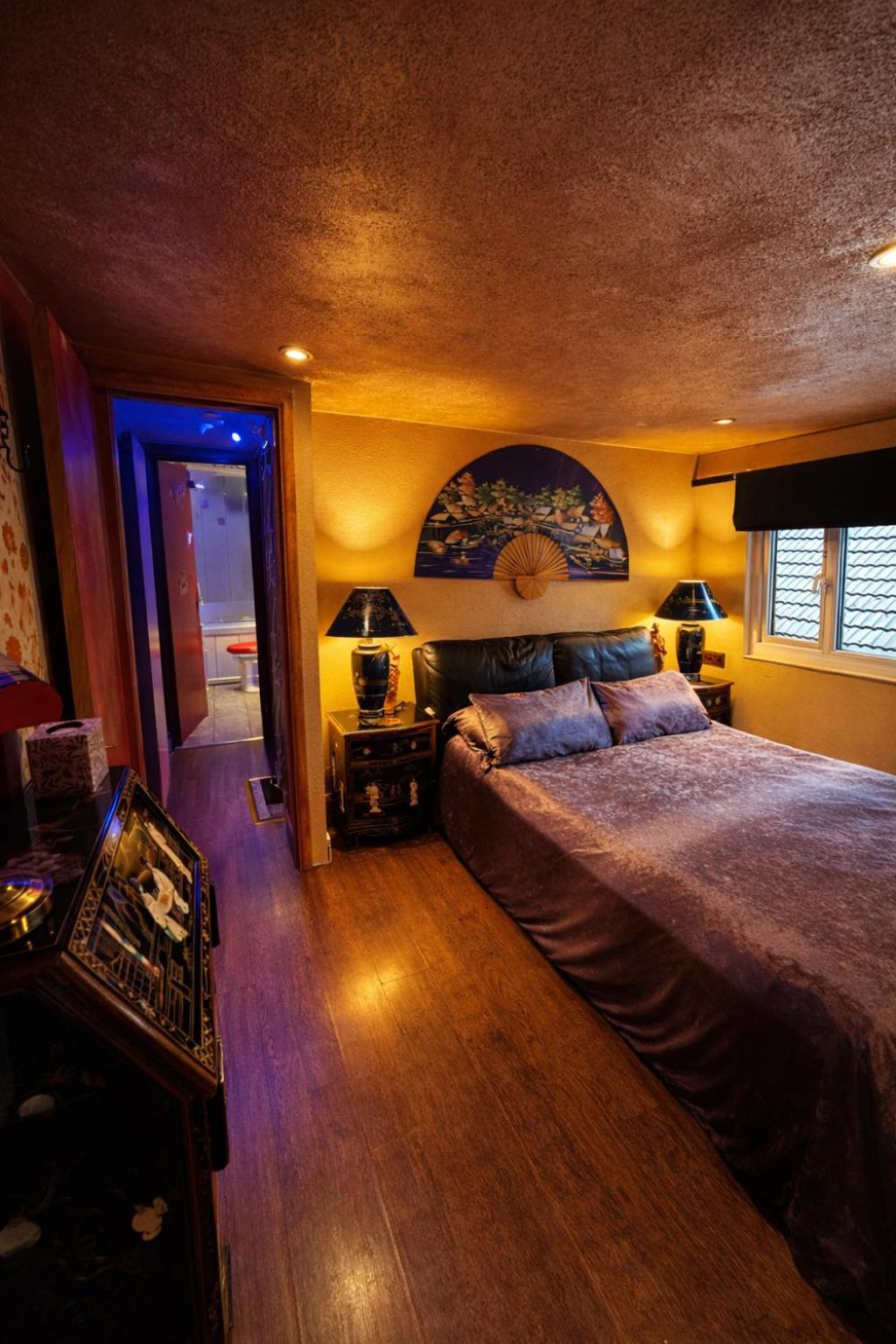 Oriental Suite