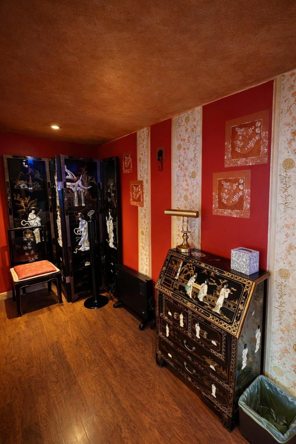 Oriental Suite