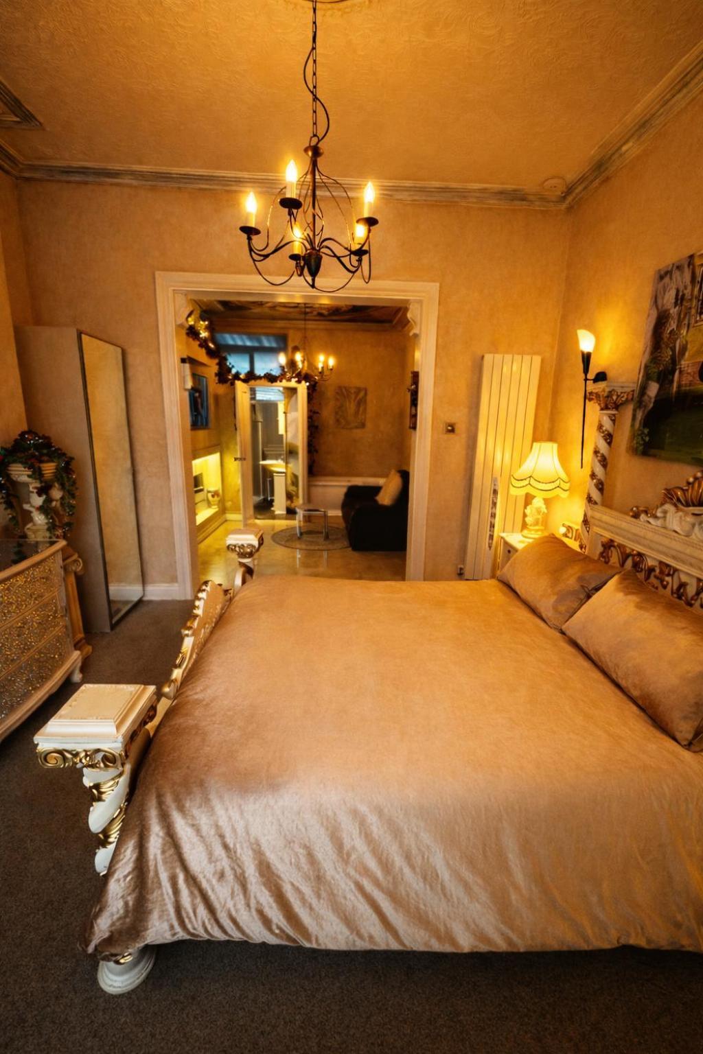 Venetian Suite