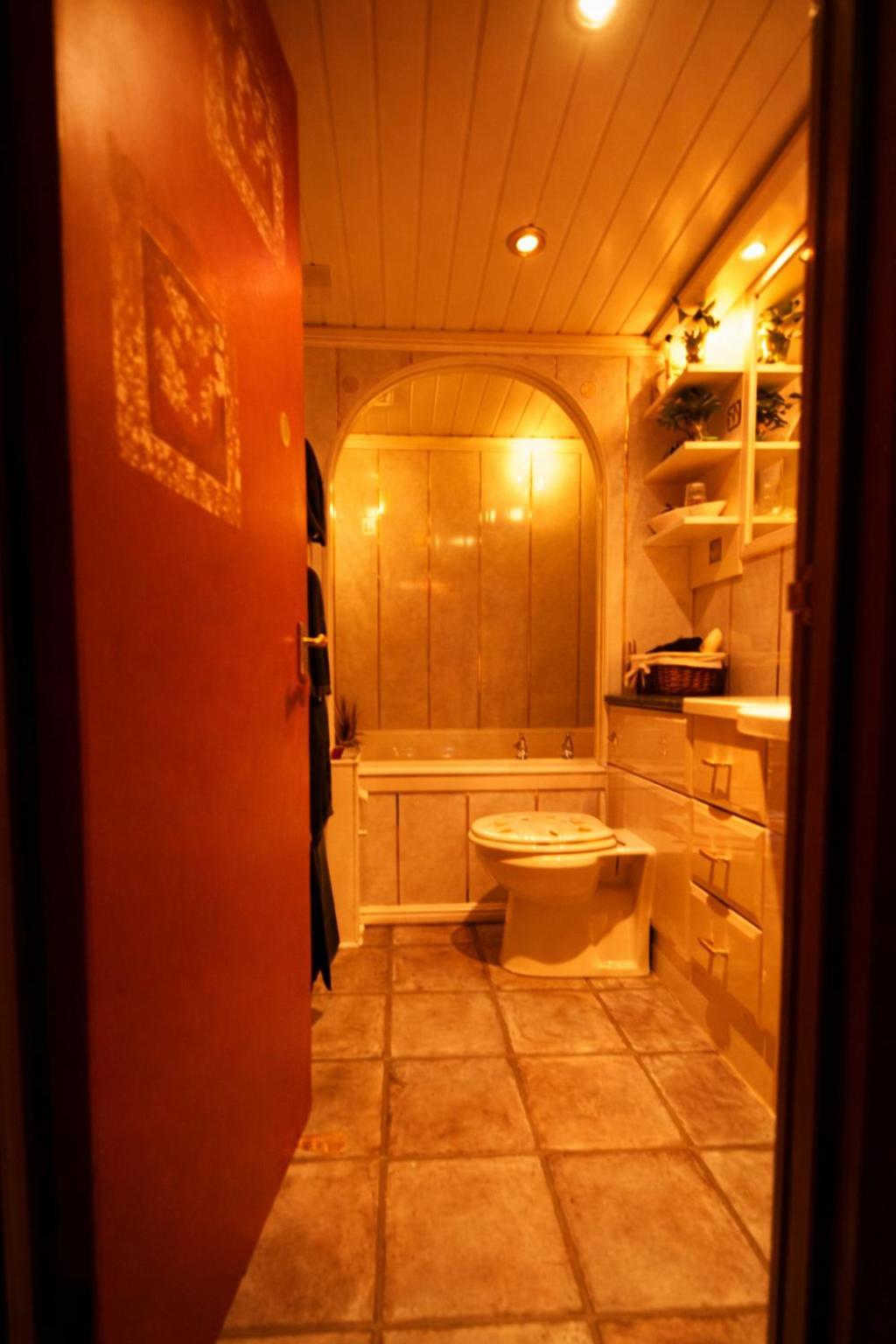 Oriental Suite