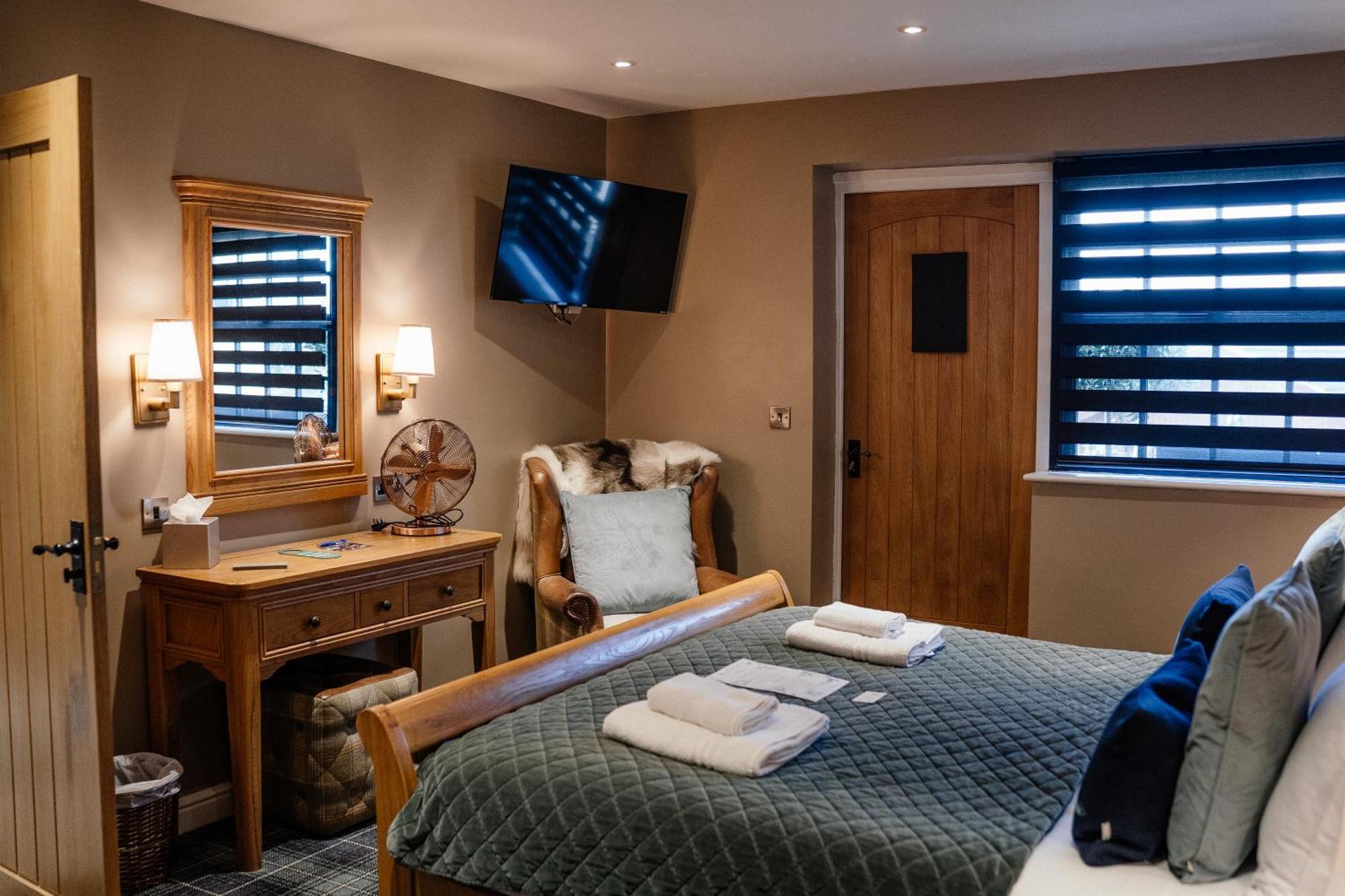 Deluxe King Room