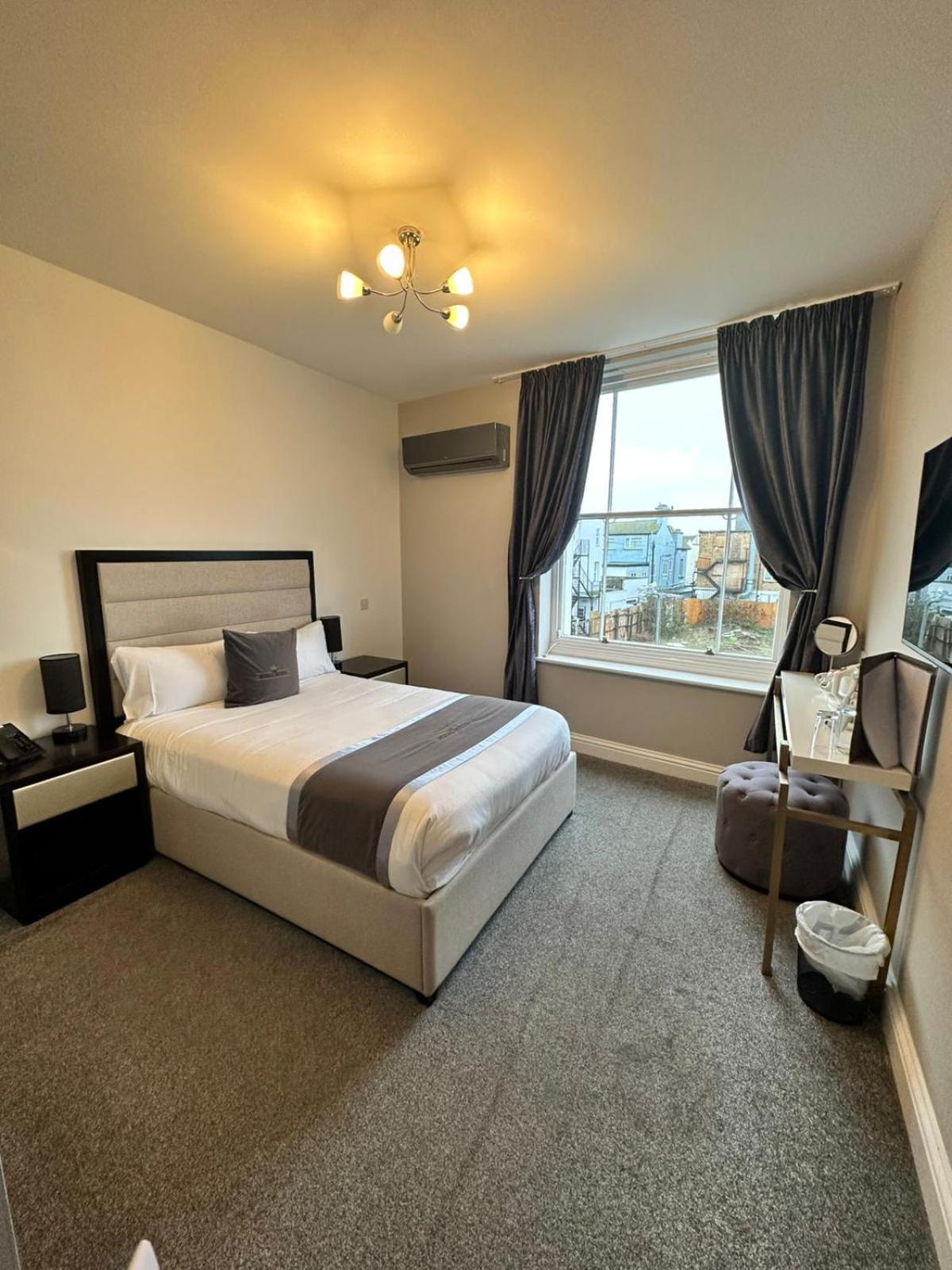 The Duchess Quarters Superior Double Room