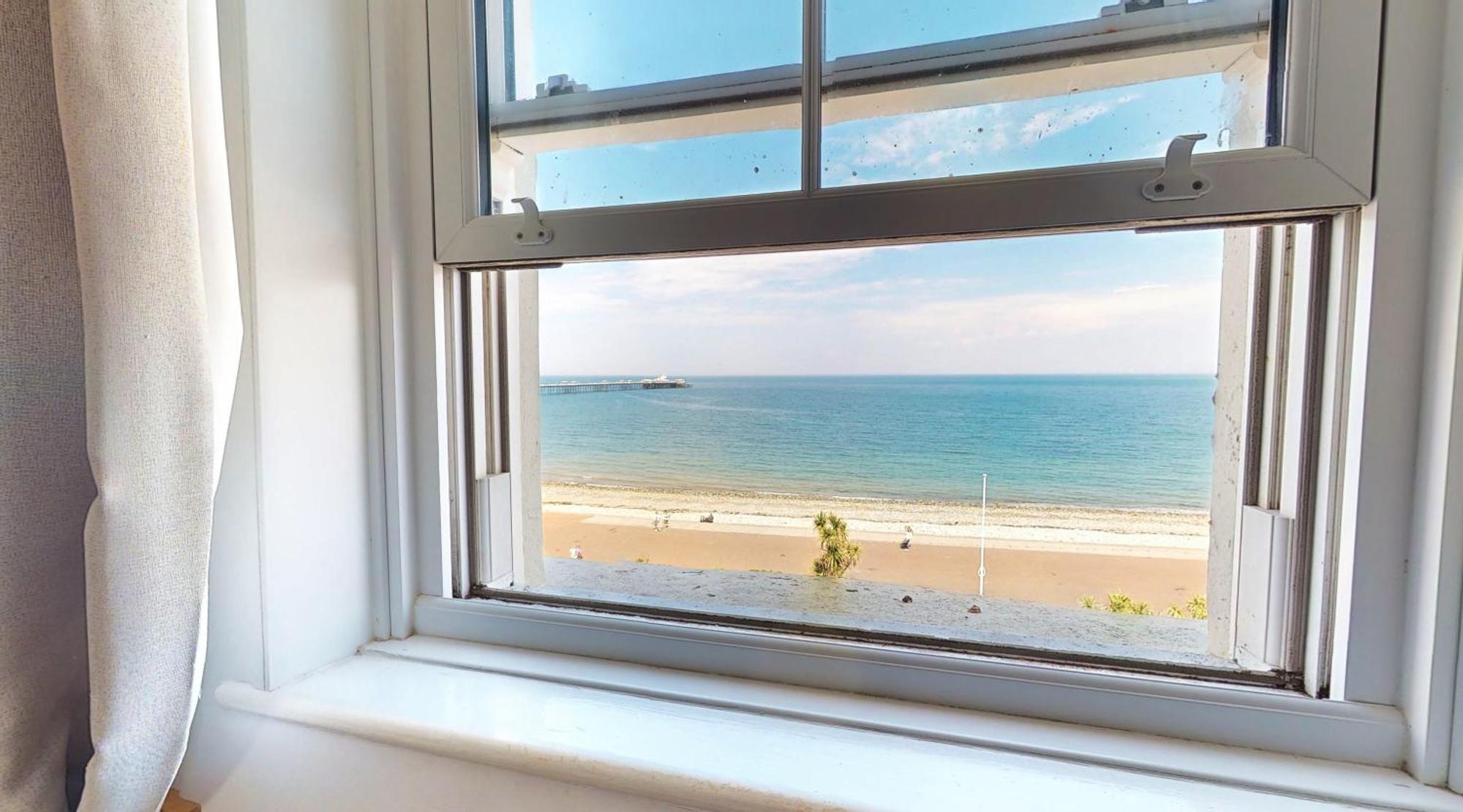 Deluxe Sea View
