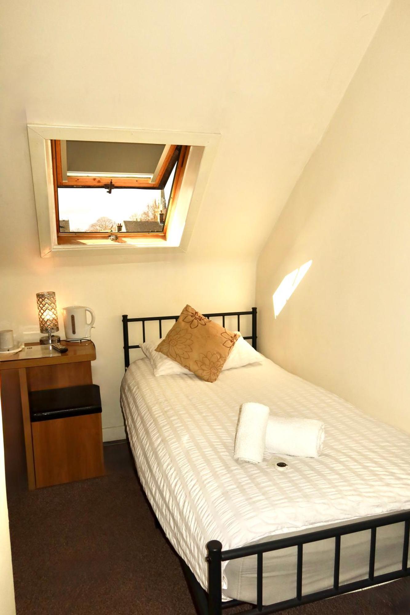 Small Single Room