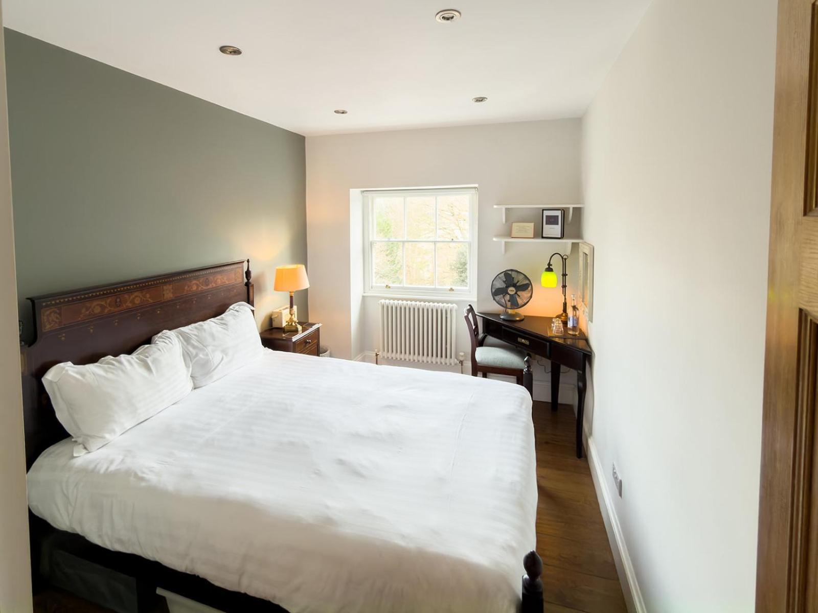 Basic Double Room