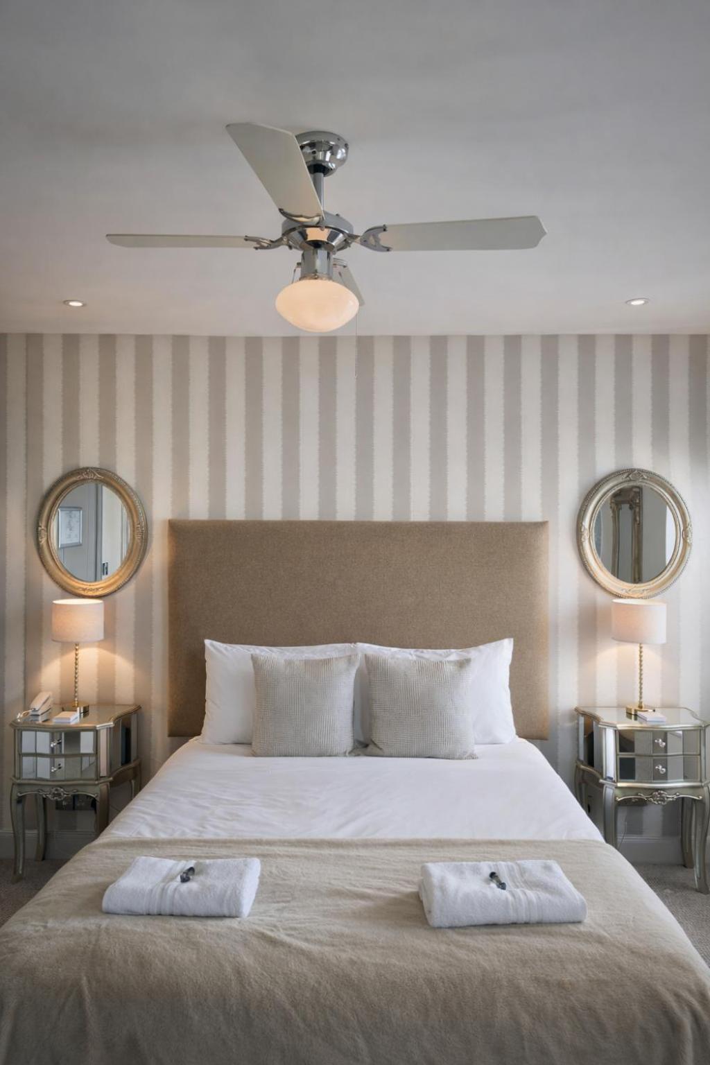 King Suite with Sea View