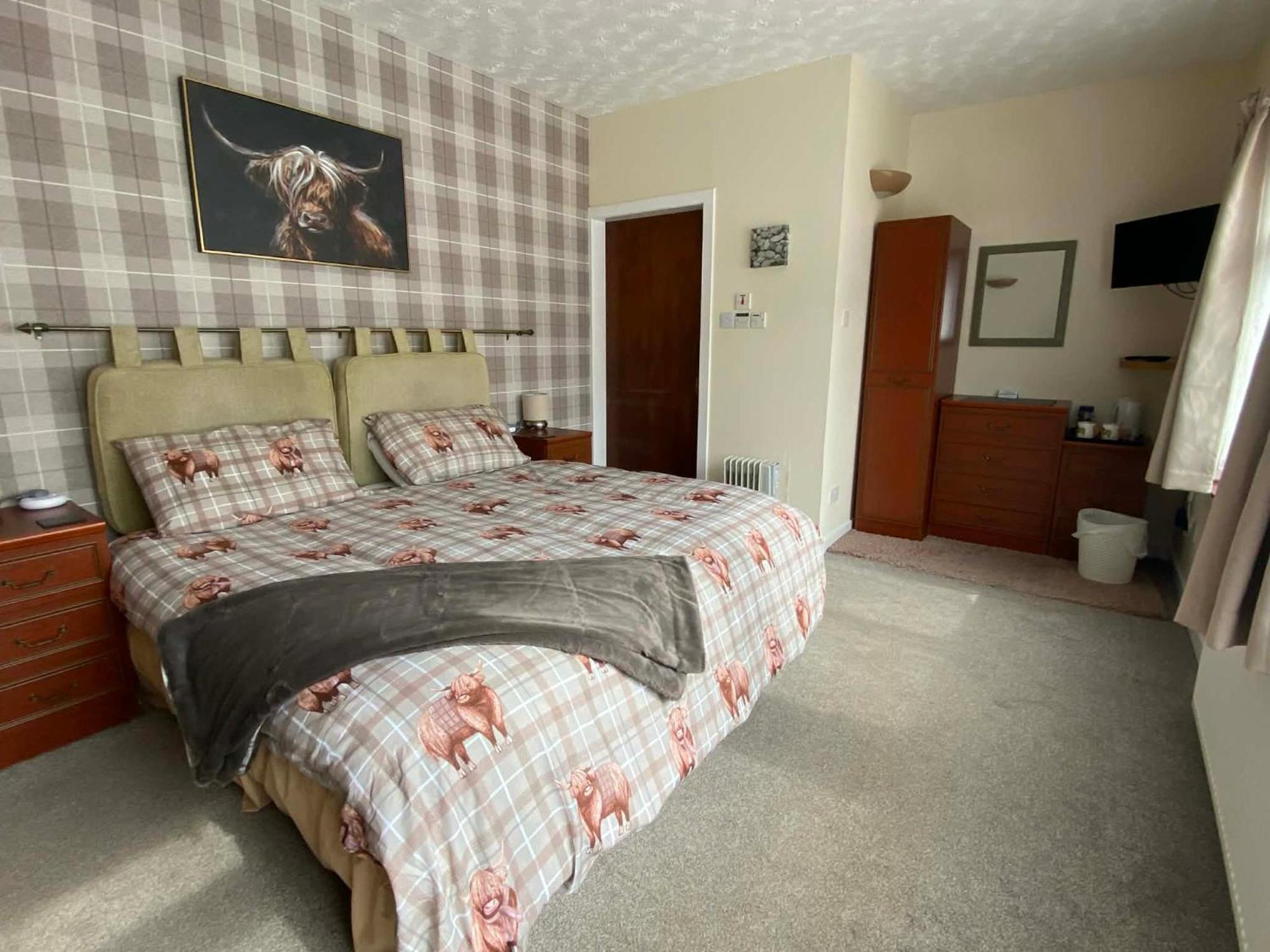 Double or Twin Room with Bathroom