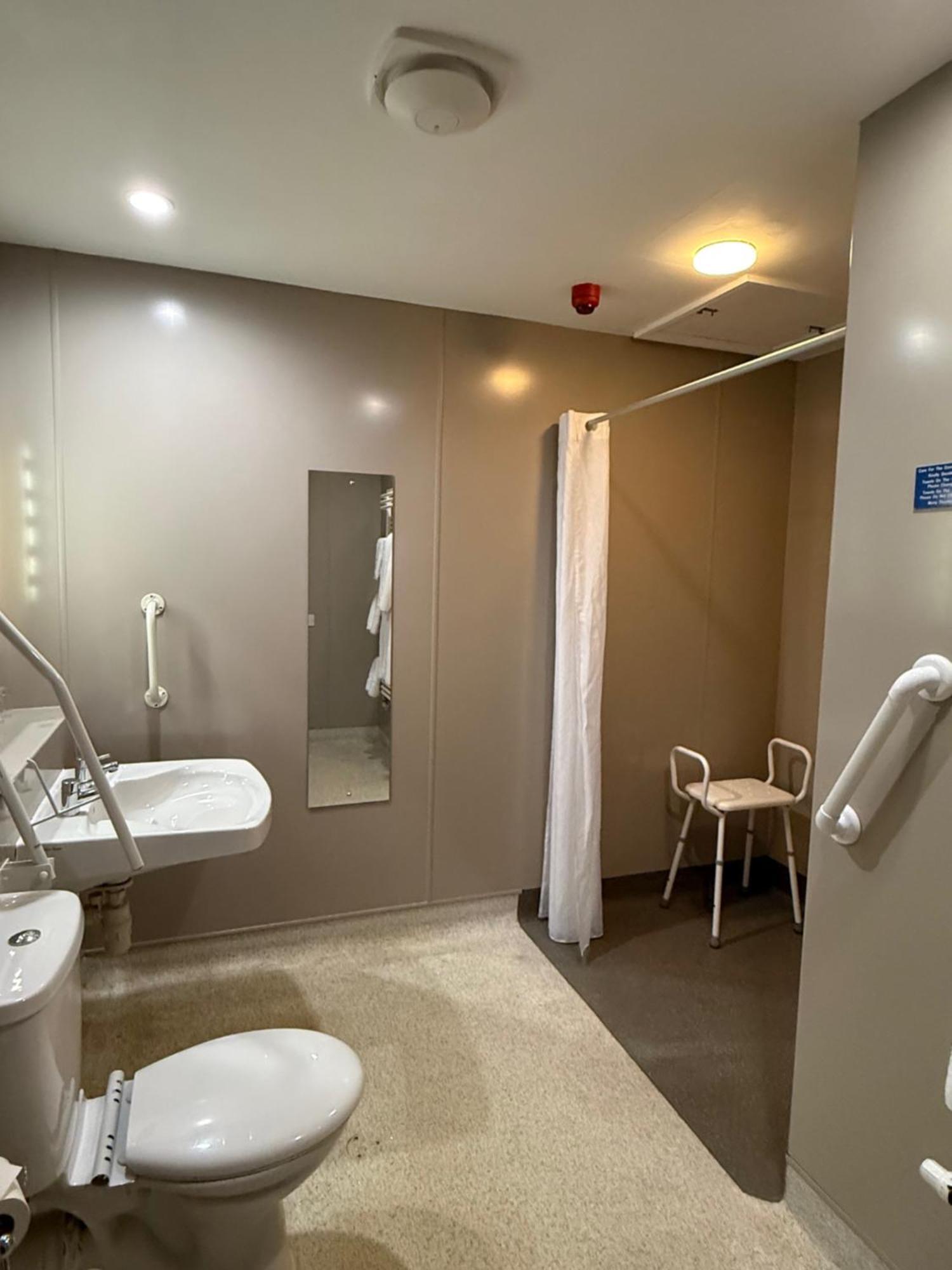 Double Room Disability Access,1765840209:JPEG