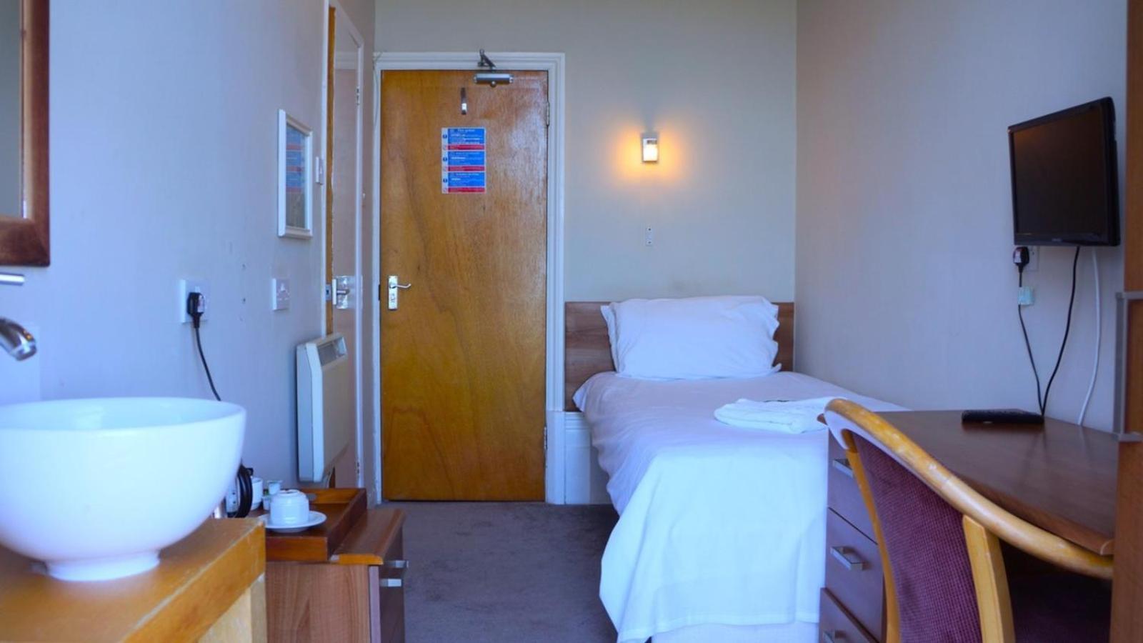 Standard Single Room Sea View