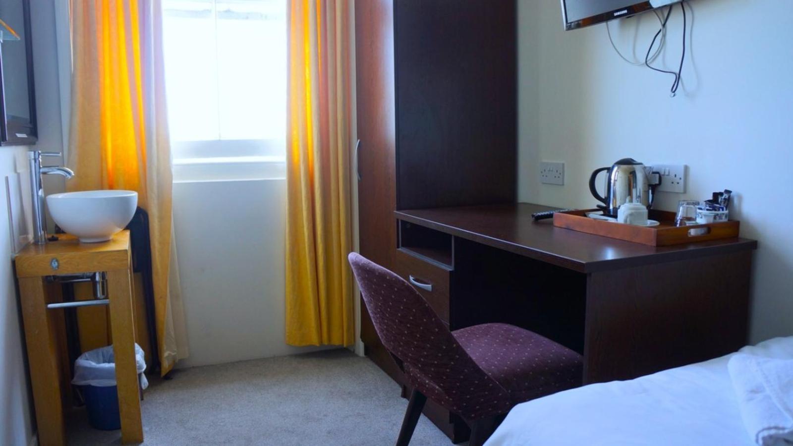 Standard Single Room Sea View